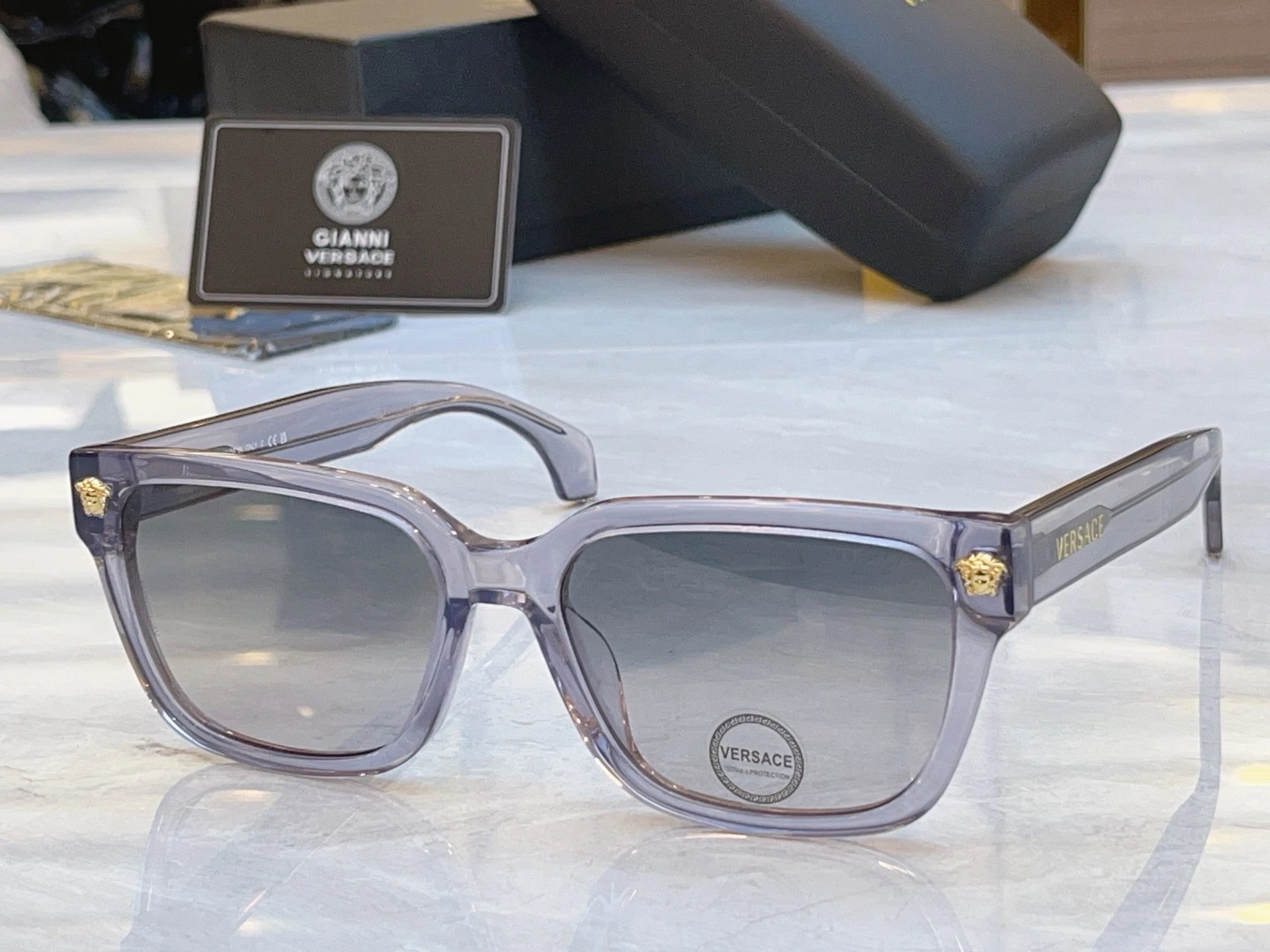 Versace VE 4513D Sunglasses 56-19-145 — Photo 4