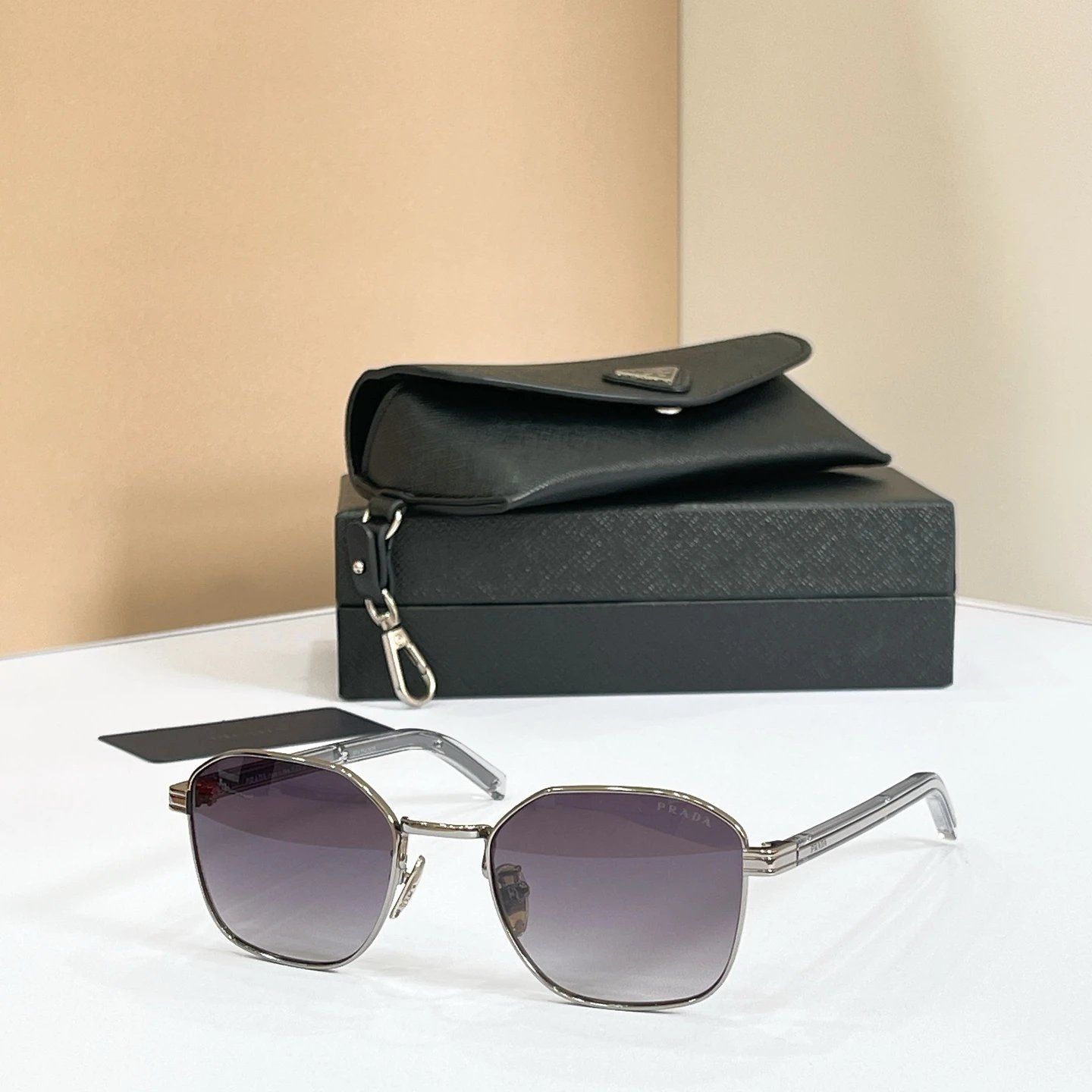 Prada SPR C50 Sunglasses 53-20-145 — Zdjęcie 3