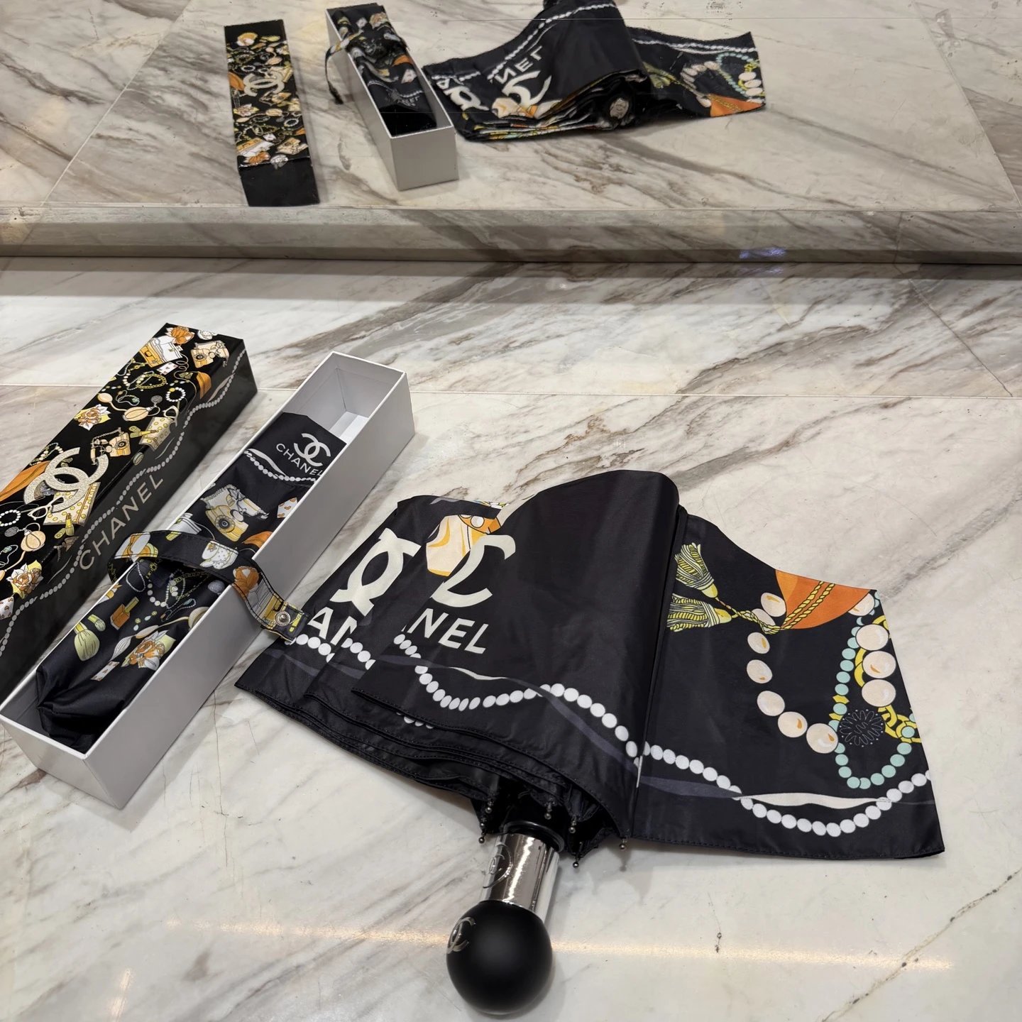 Chanel UV Protection Folding Umbrella Ver.D — Photo 3