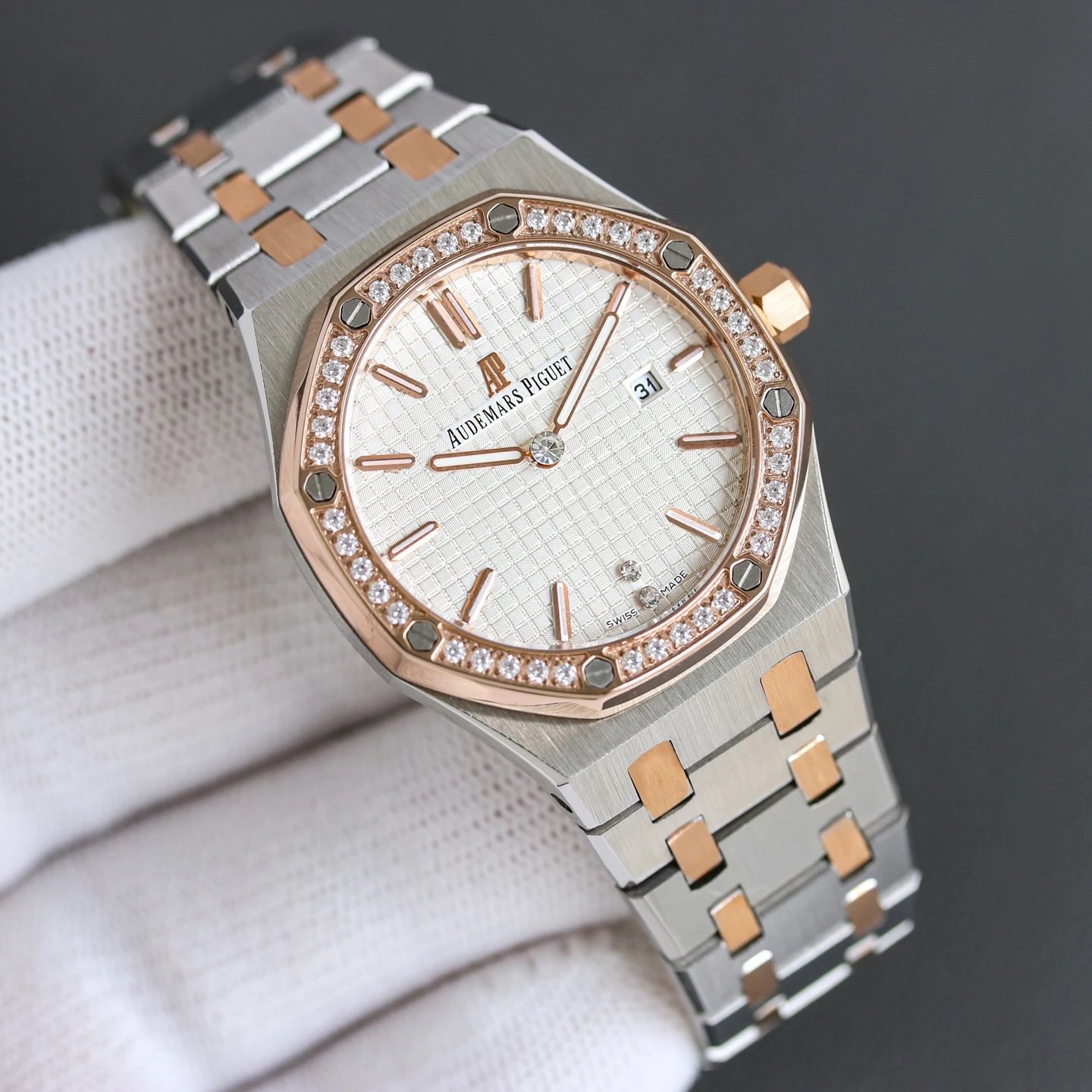 Audemars Piguet Royal Oak Quartz Ladies Watch 33mm Ver.B — photo 4