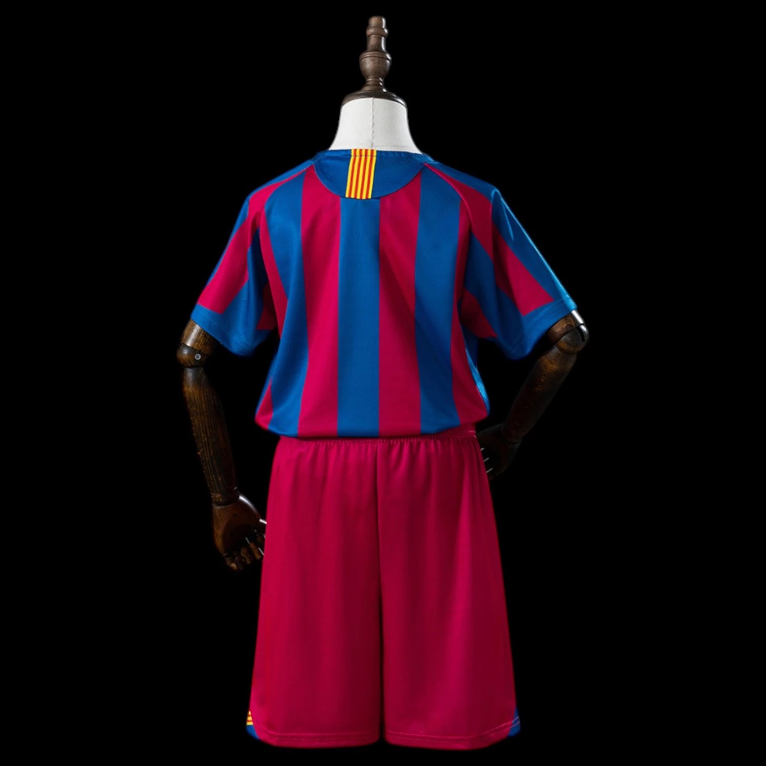 Barcelona FC 05/06 Retro Jersey - Kids — Zdjęcie 2