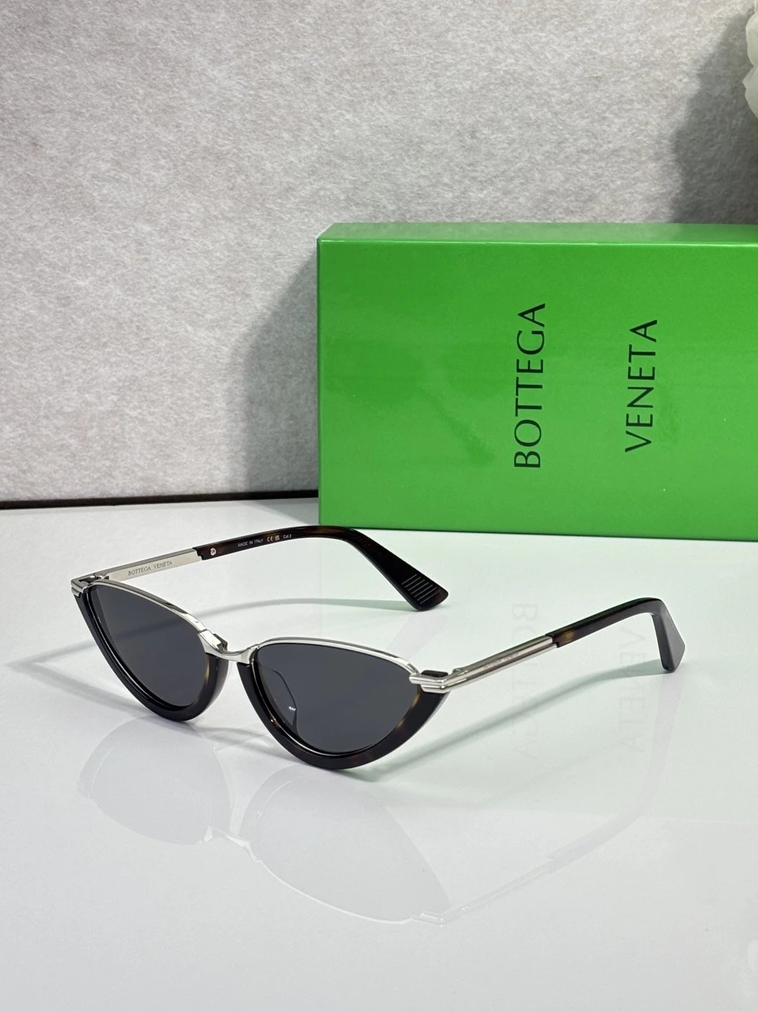 Bottega Veneta BV1346S Sunglasses 56-17-145 Ver.A — Zdjęcie 6