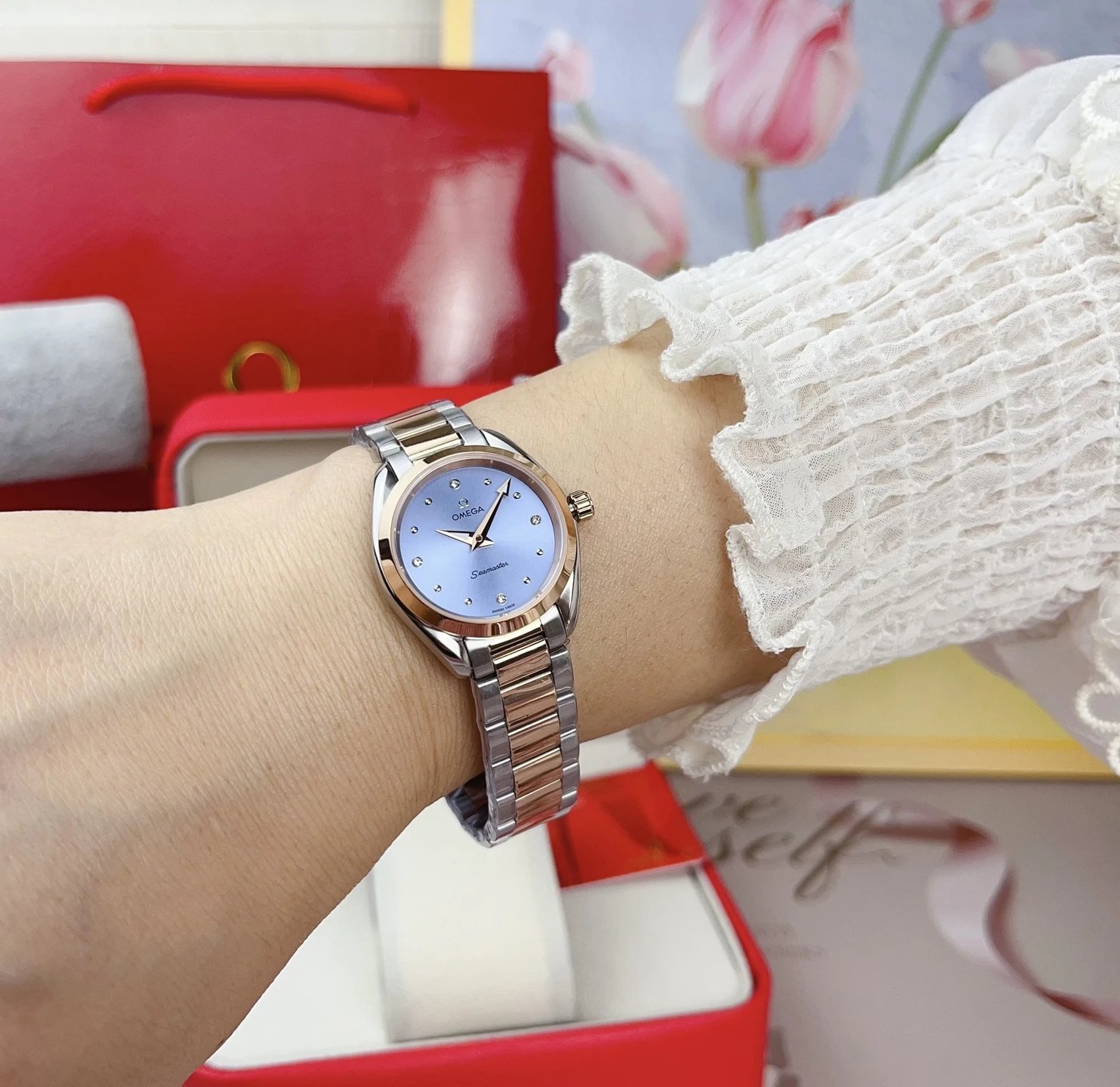 Omega Seamaster Quartz Ladies Watch 28mm — Photo 8