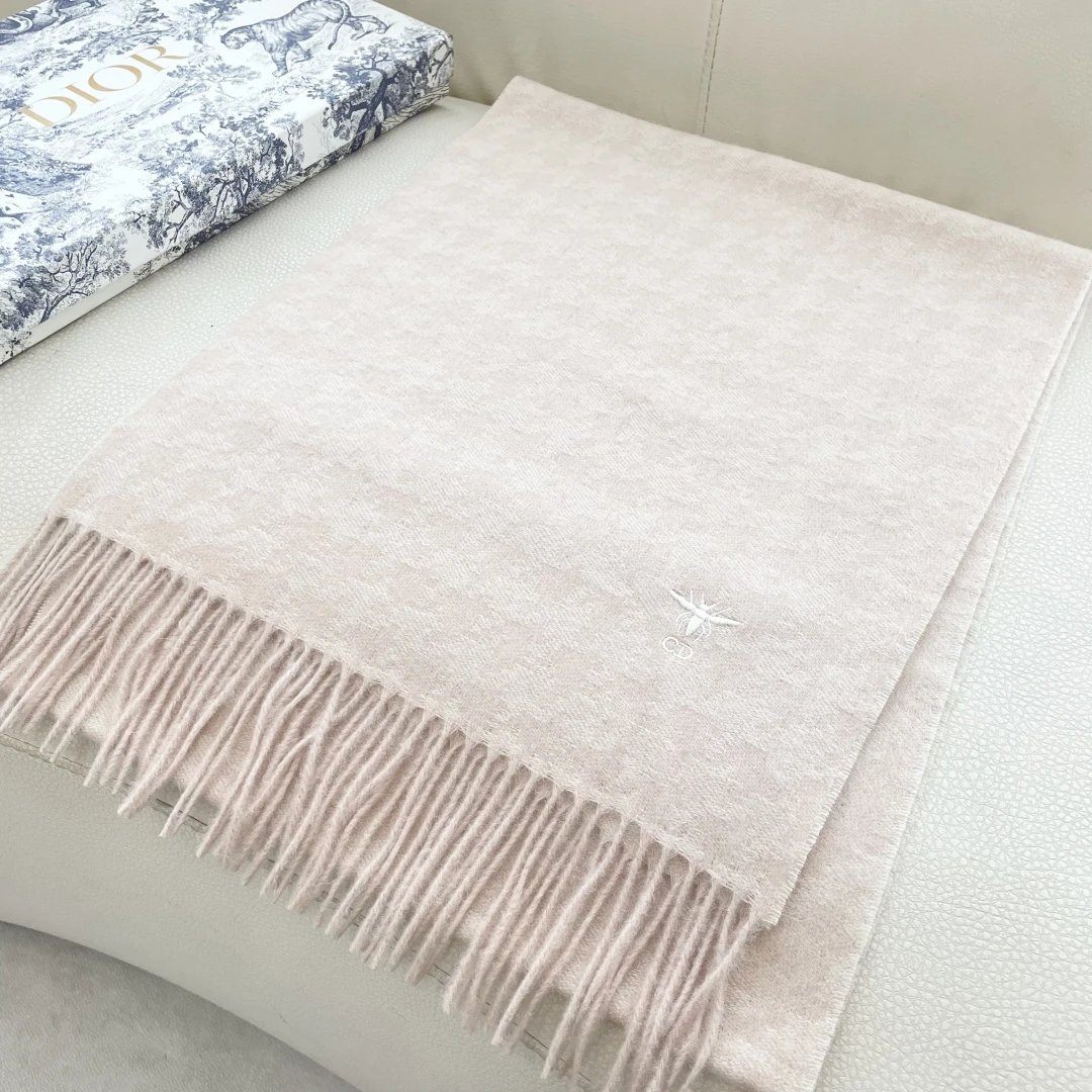 Dior Scarf Ver.C — Photo 4