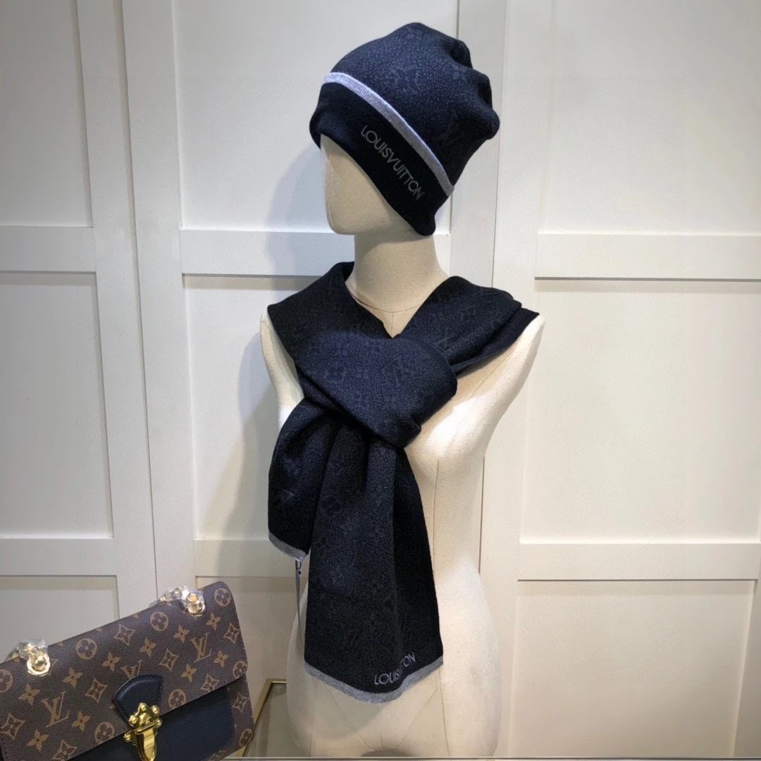 Louis Vuitton Wool Cashmere Scarf & Hat Set Ver.B — Photo 5