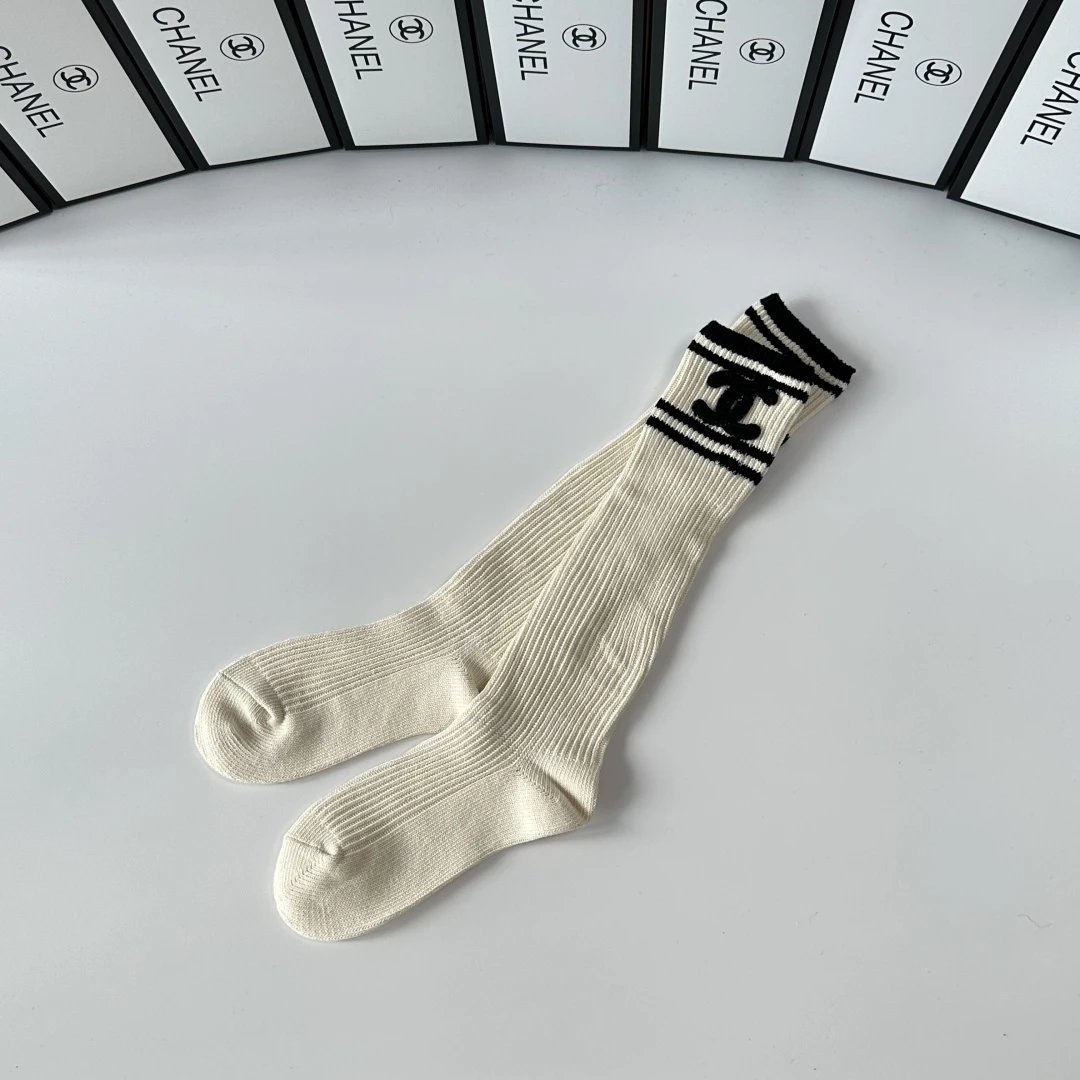 Chanel Cashmere Socks 5-Pair Box Ver.A — photo 9