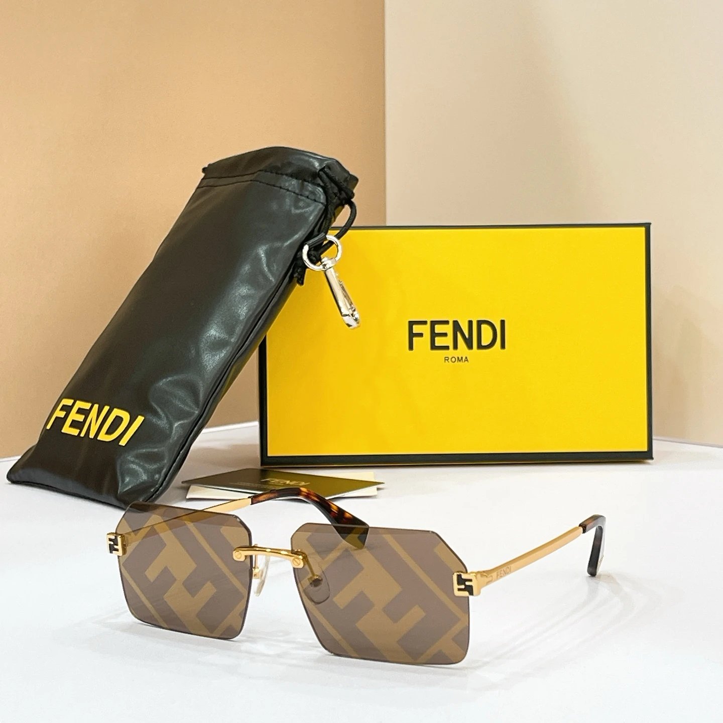 Fendi FE40043U Sunglasses 58-13-145 — photo 3