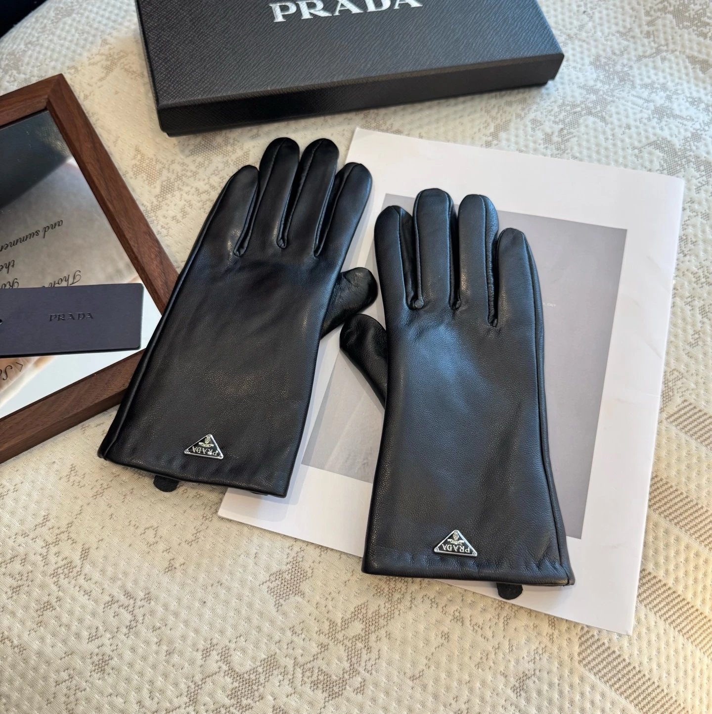 Prada Lambskin Cashmere Gloves Ver.A — QC