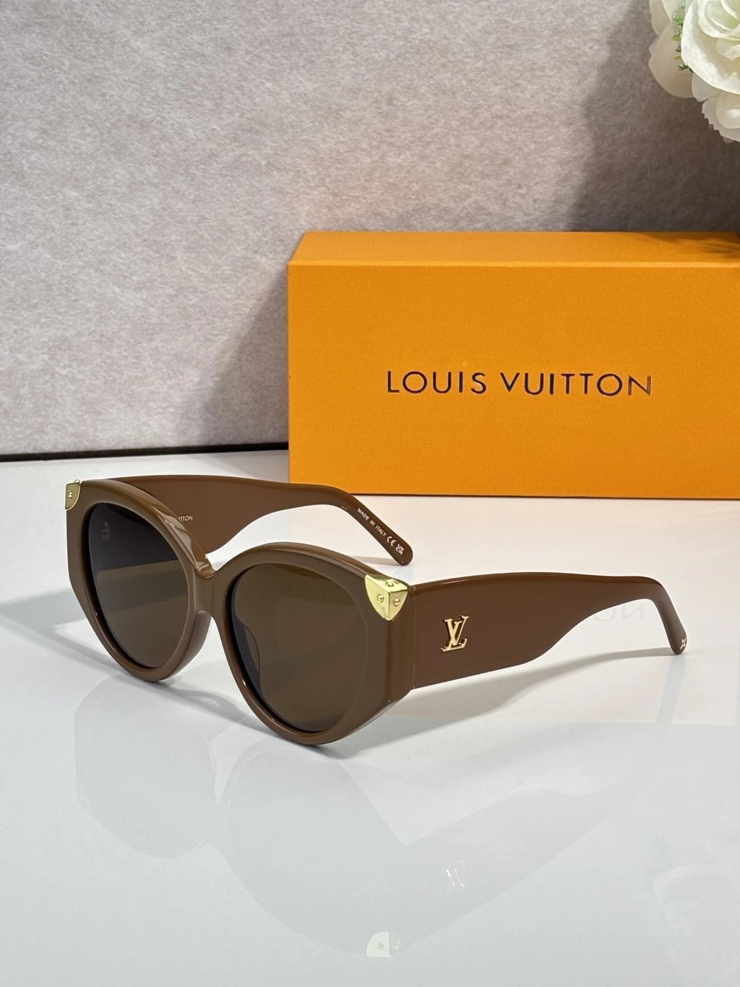 Louis Vuitton Z3339U Sunglasses 58-16-140 — photo 2