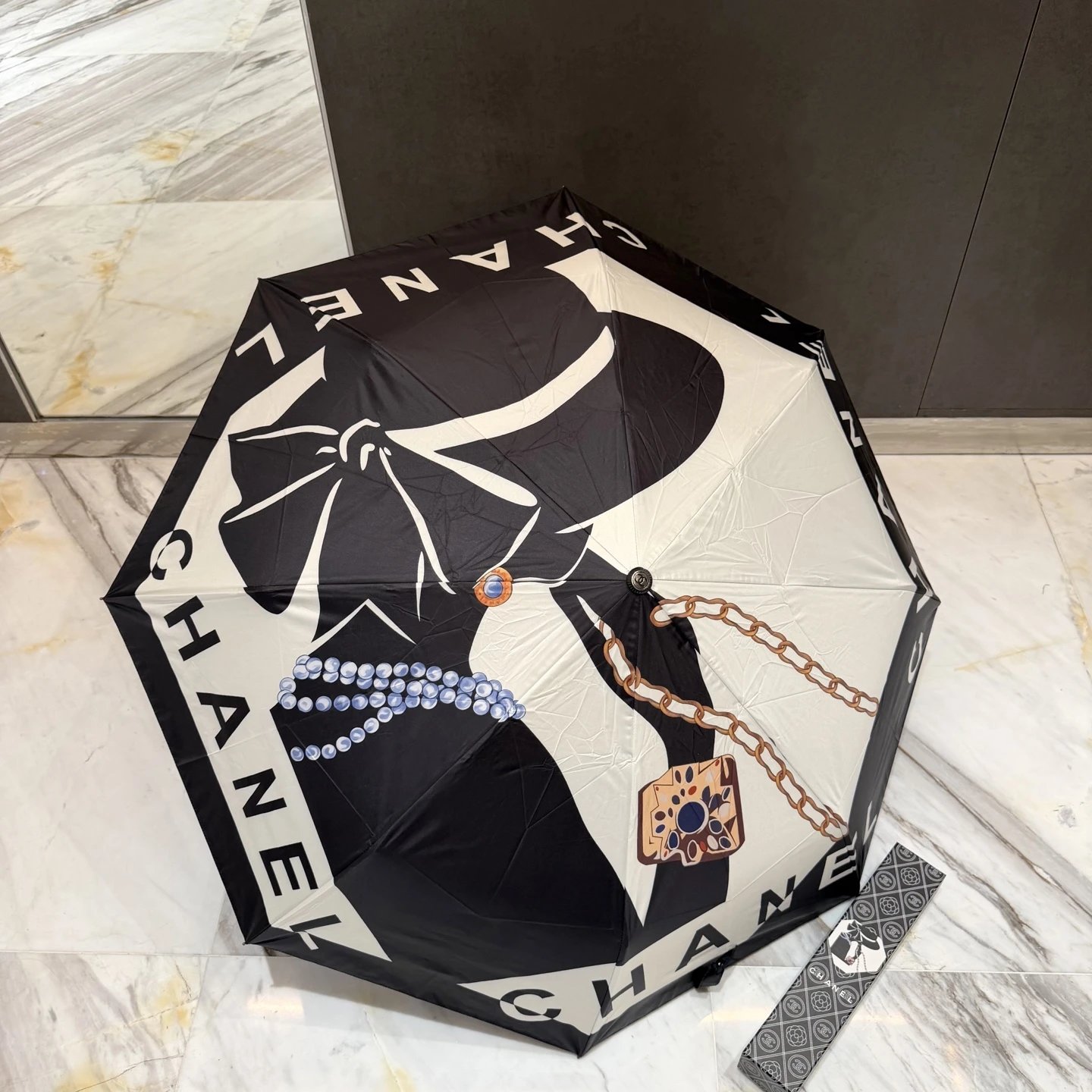 Chanel UV Protection Folding Umbrella Ver.I — Photo 8
