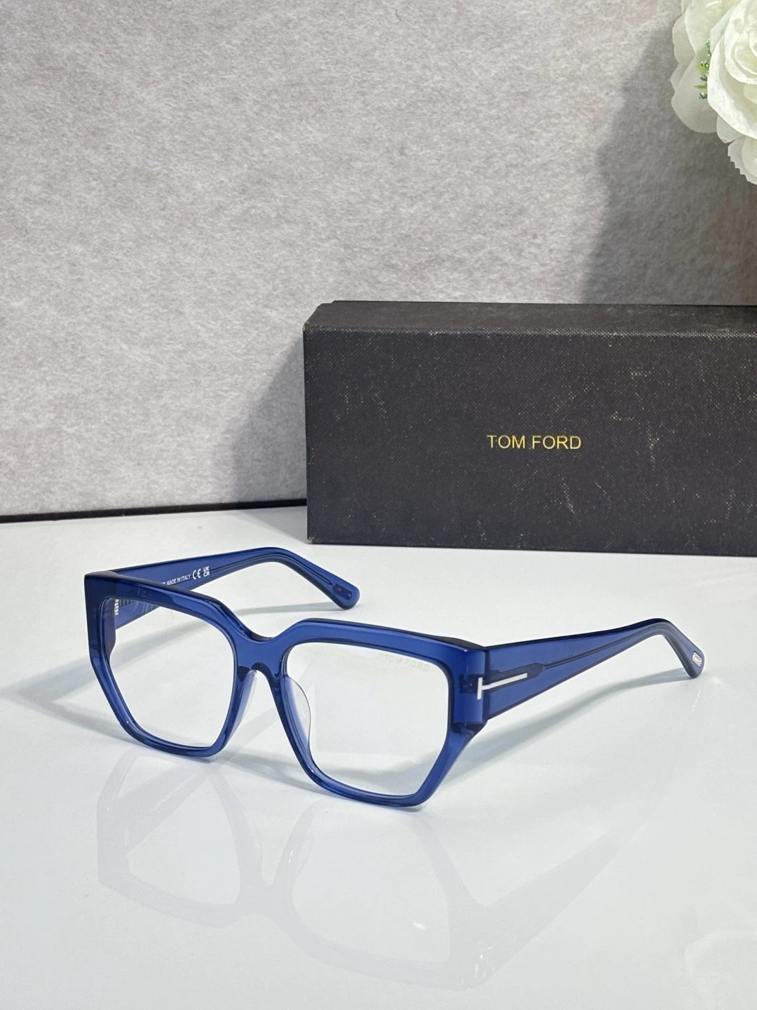 Tom Ford FT5951 Sunglasses 54-16-140 — photo 2