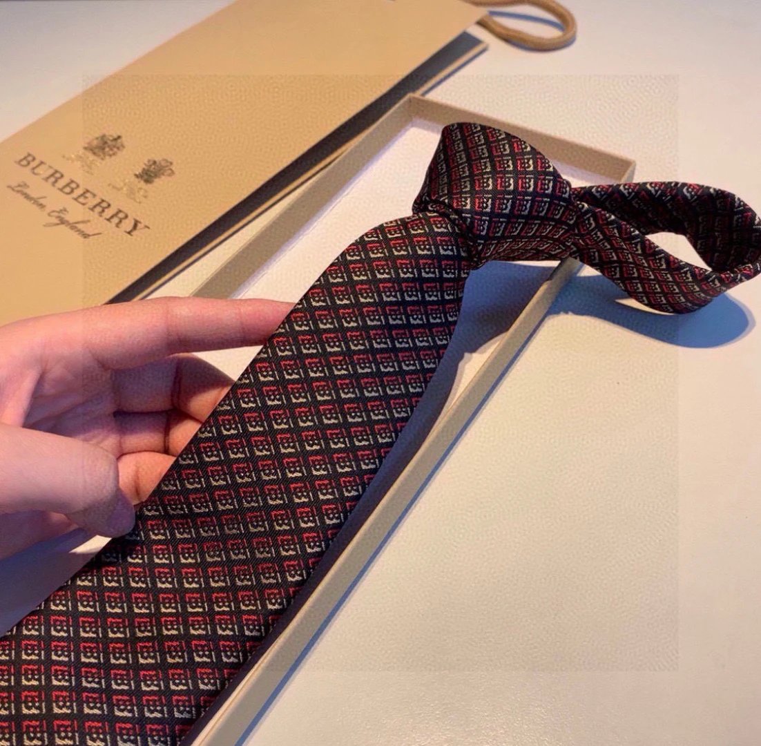 Burberry Silk Tie Ver.B — Photo 8