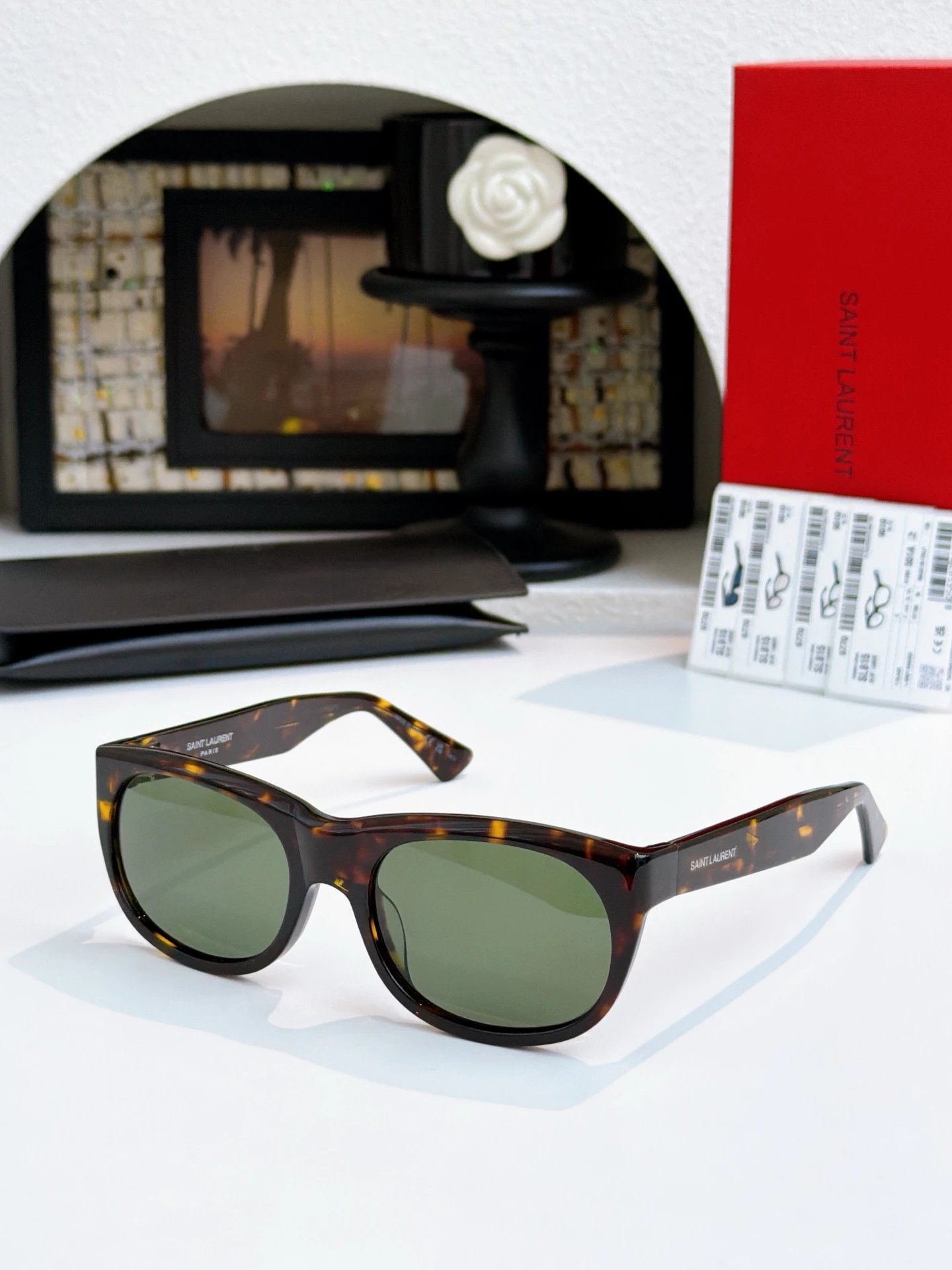 Saint Laurent SL 815 Sunglasses 56-20-140 — Photo 3