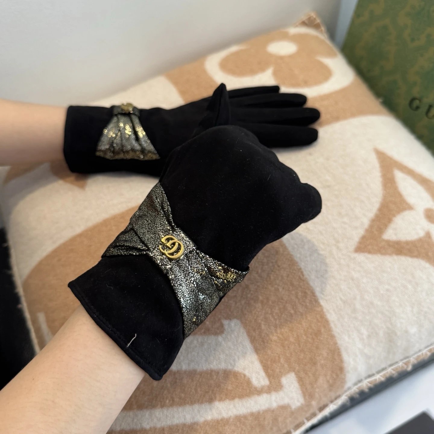 Gucci Lambskin Cashmere Gloves Ver.D — Photo 3