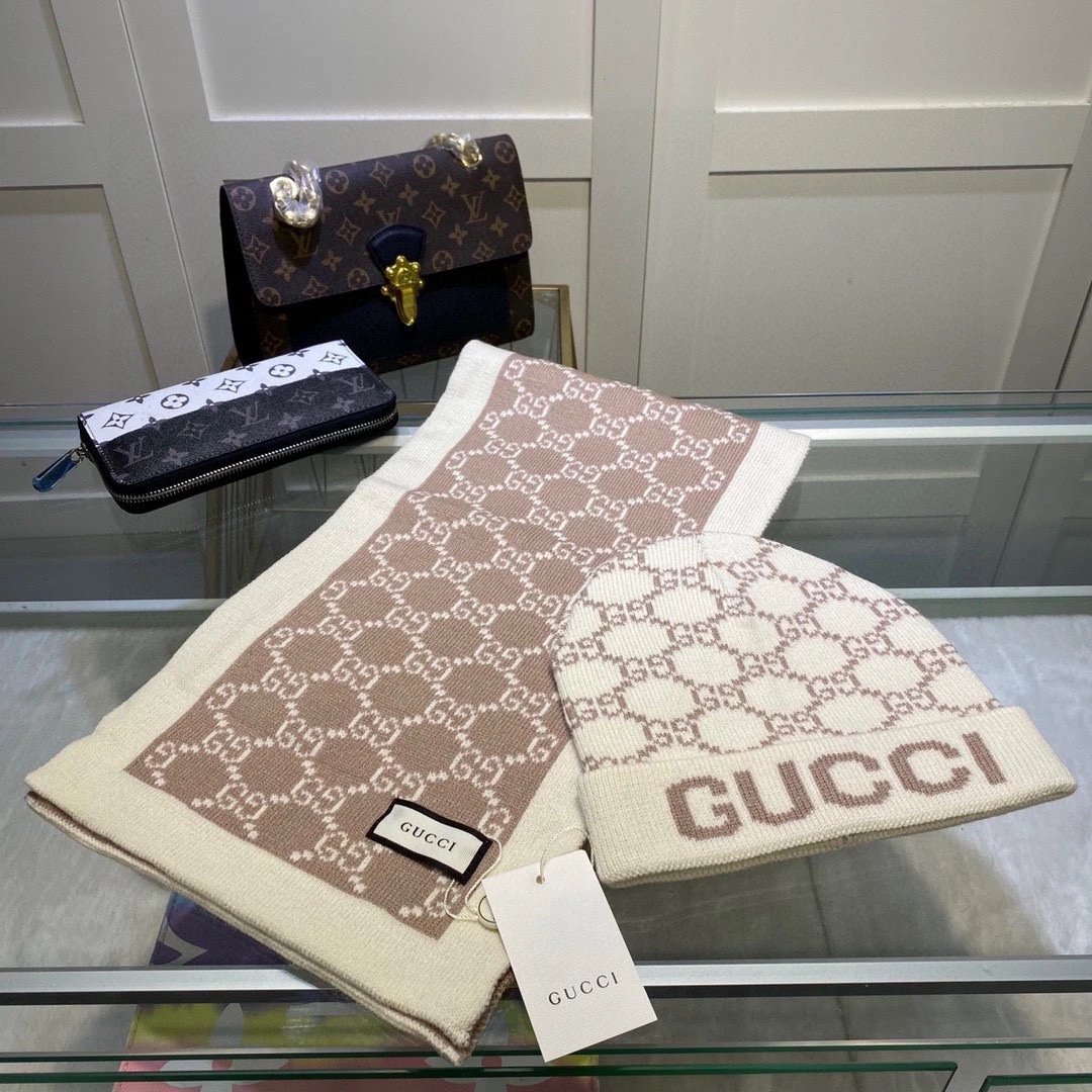 Gucci Cashmere Scarf & Hat Set Ver.C — Photo 5