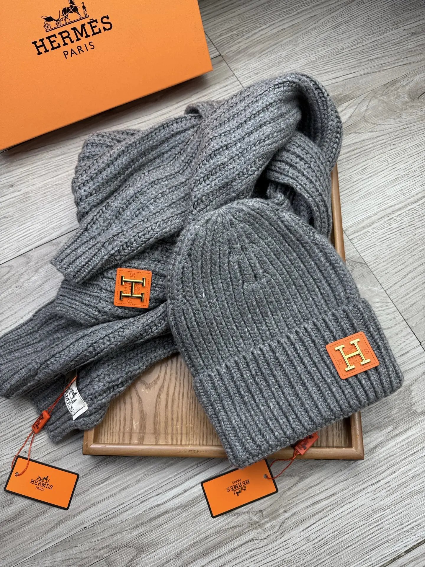 Hermes Wool Rabbit Fur Scarf & Hat Set Ver.B — Photo 9