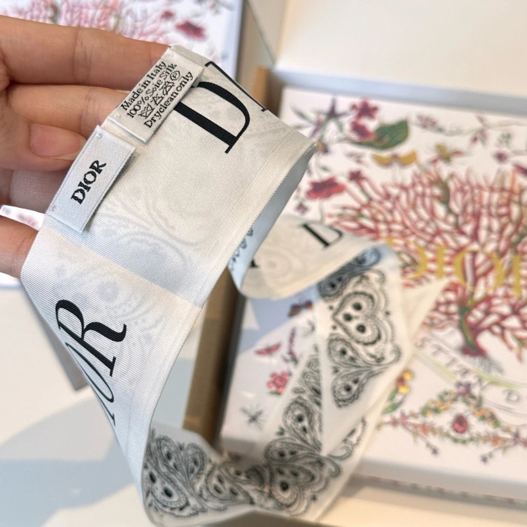Dior Silk Ribbon Ver.A — Zdjęcie 8