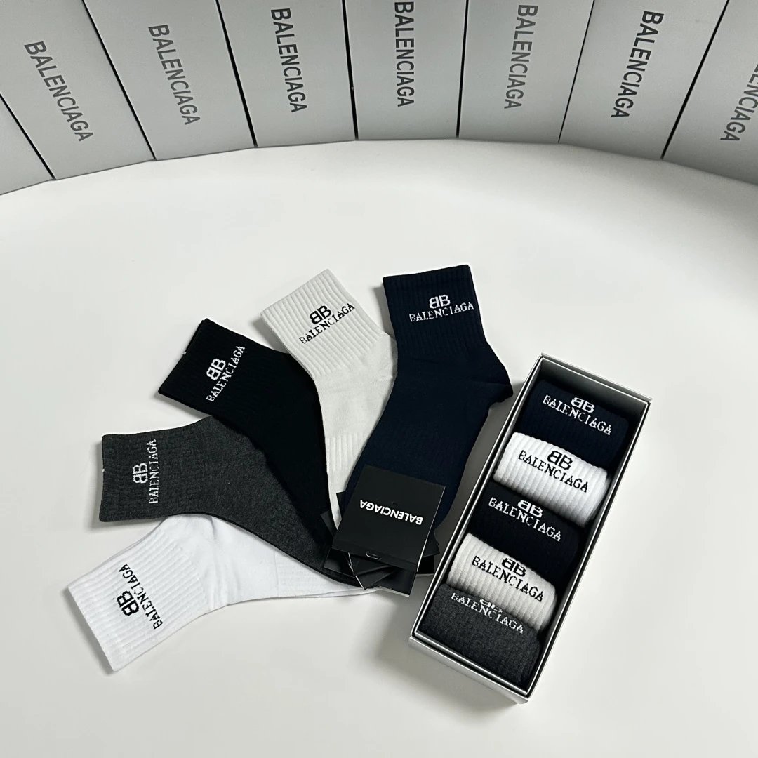 Balenciaga Crew Socks 5-Pair Box — photo 8
