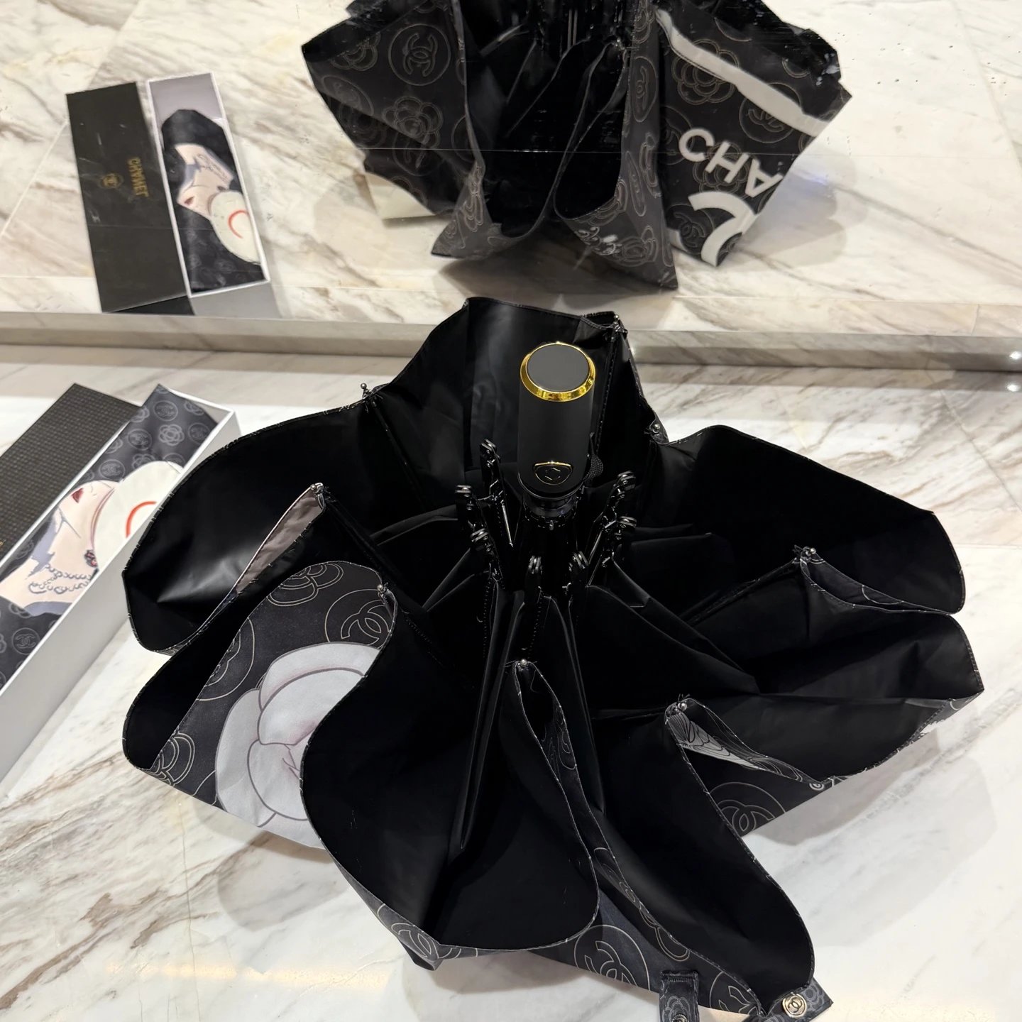 Chanel UV Protection Folding Umbrella Ver.K — Photo 5