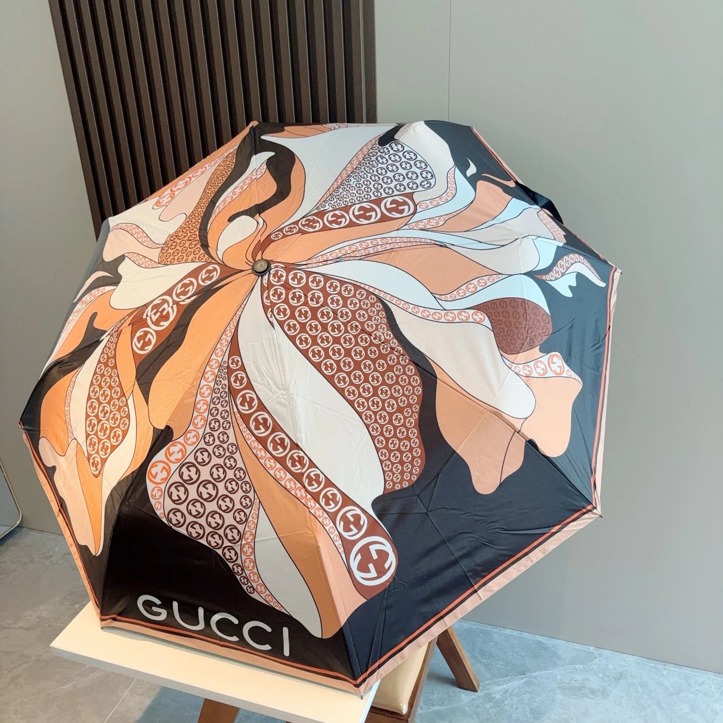 Gucci UV Protection Folding Umbrella Ver.J — Photo 8