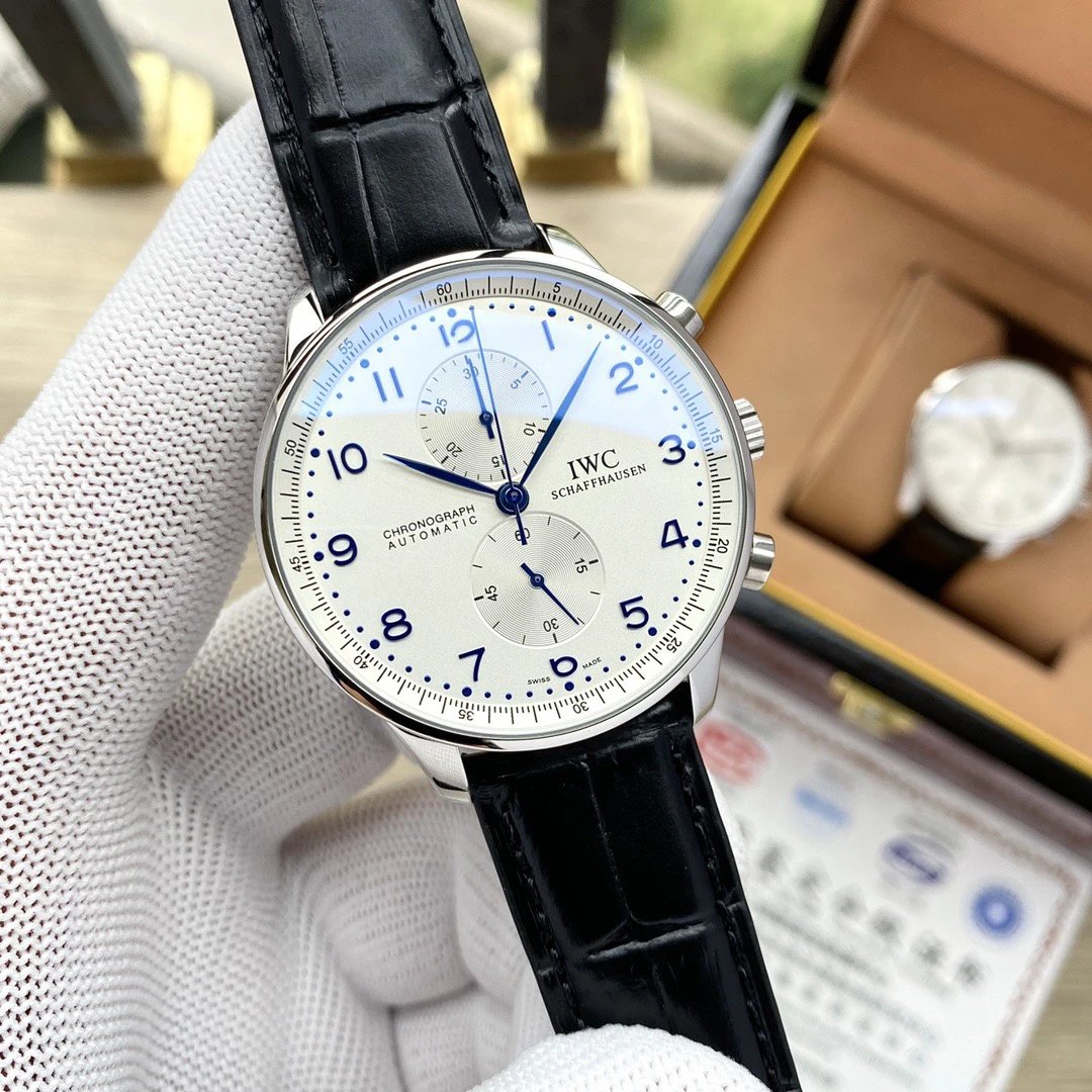 IWC Automatik-Chronograph mit schwarzem Lederarmband