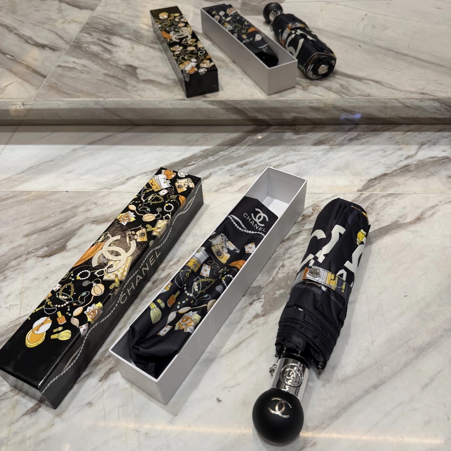 Chanel UV Protection Folding Umbrella Ver.D — Photo 2