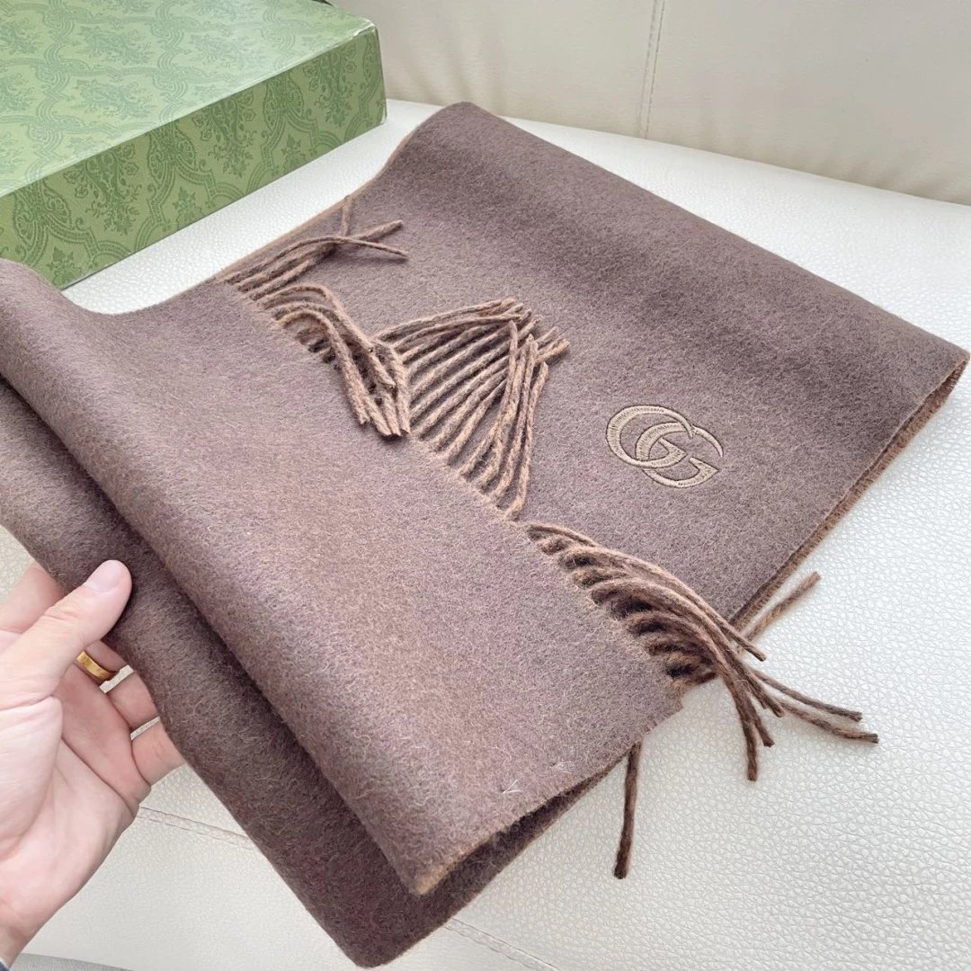 Fendi Cashmere Scarf Ver.C — Photo 5