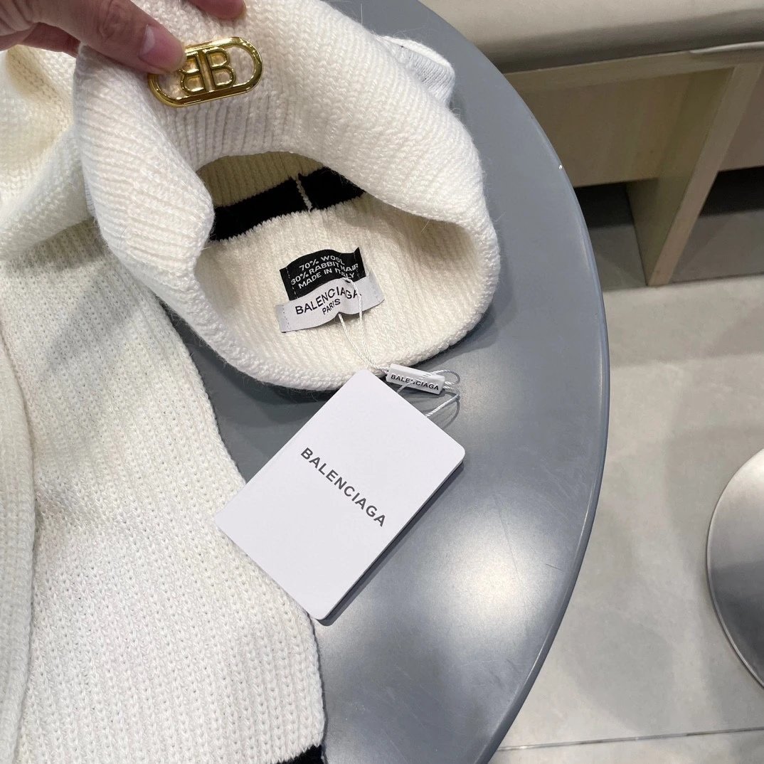 Balenciaga Wool Rabbit Fur Scarf & Hat Set Ver.D — Photo 8