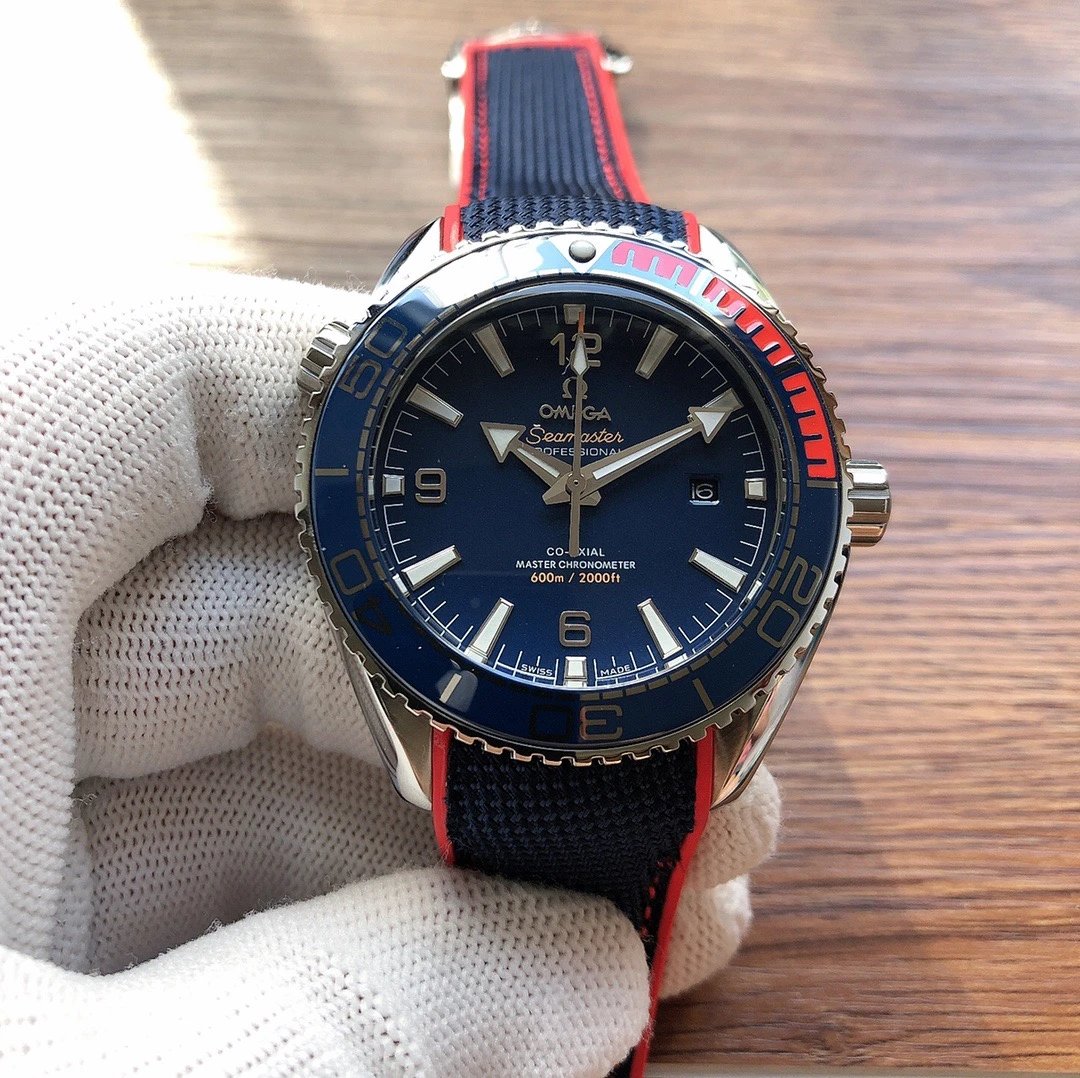 Omega Seamaster 600 Rubber Automatic Watch — photo 2
