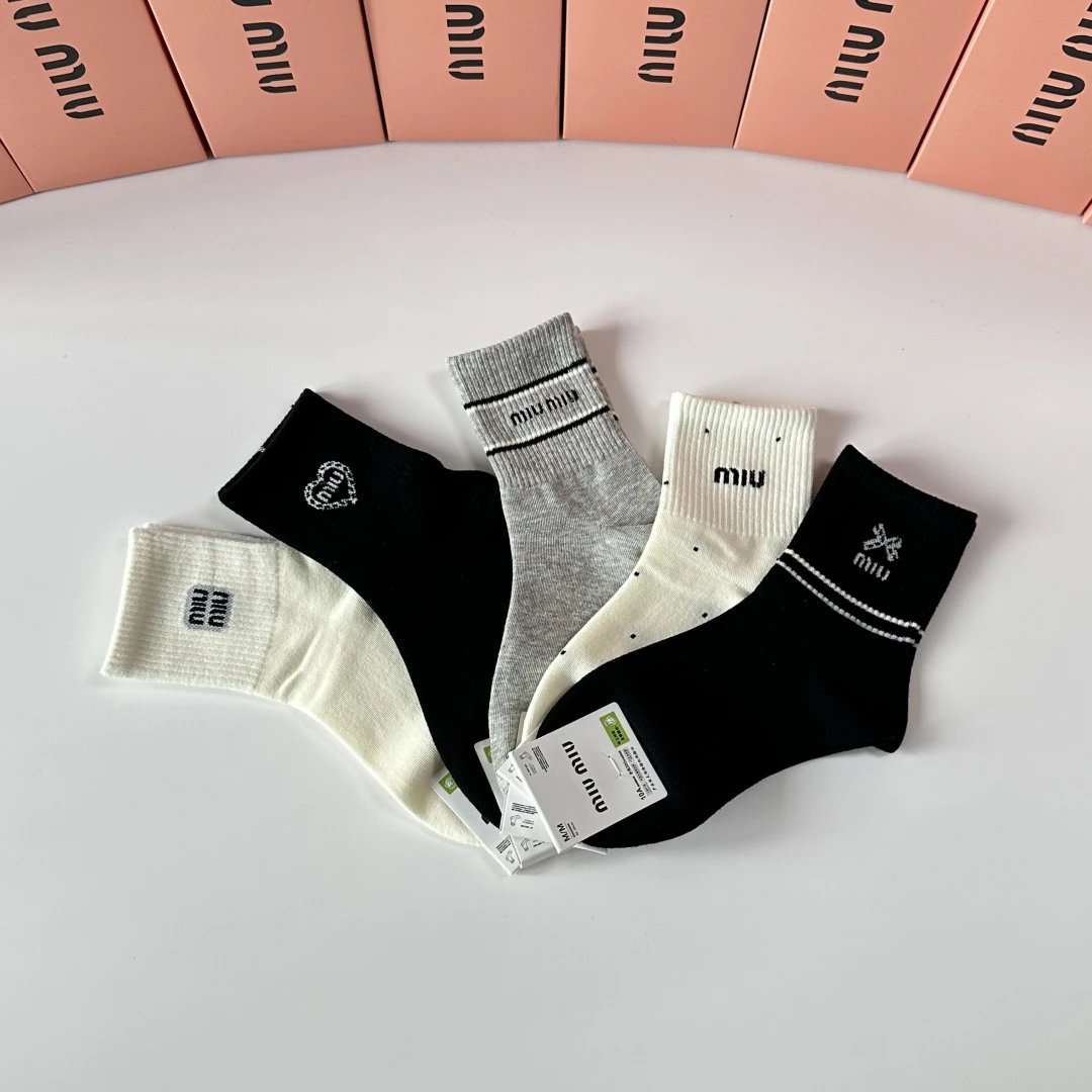Miu Miu Crew Socks 5-Pair Box — photo 6
