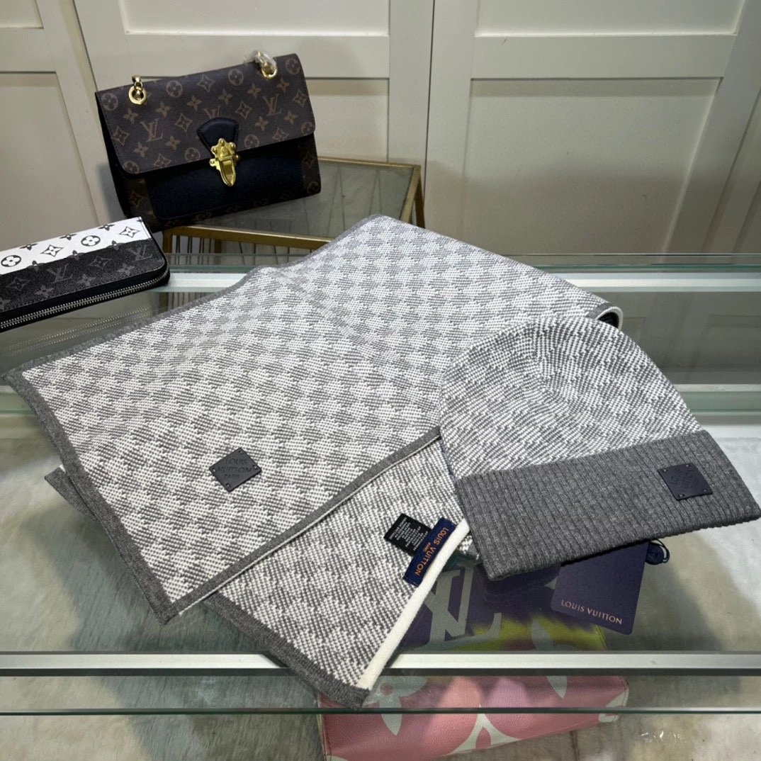 Louis Vuitton Wool Scarf & Hat Set Ver.B — QC
