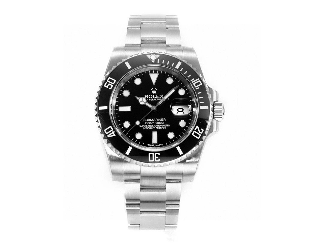 Rolex Submariner Date horloge met zwarte wijzerplaat en zilverkleurige band