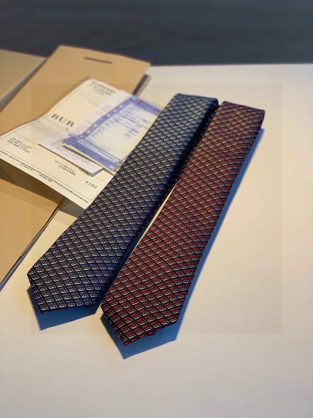 Burberry Silk Tie Ver.A — Photo 2