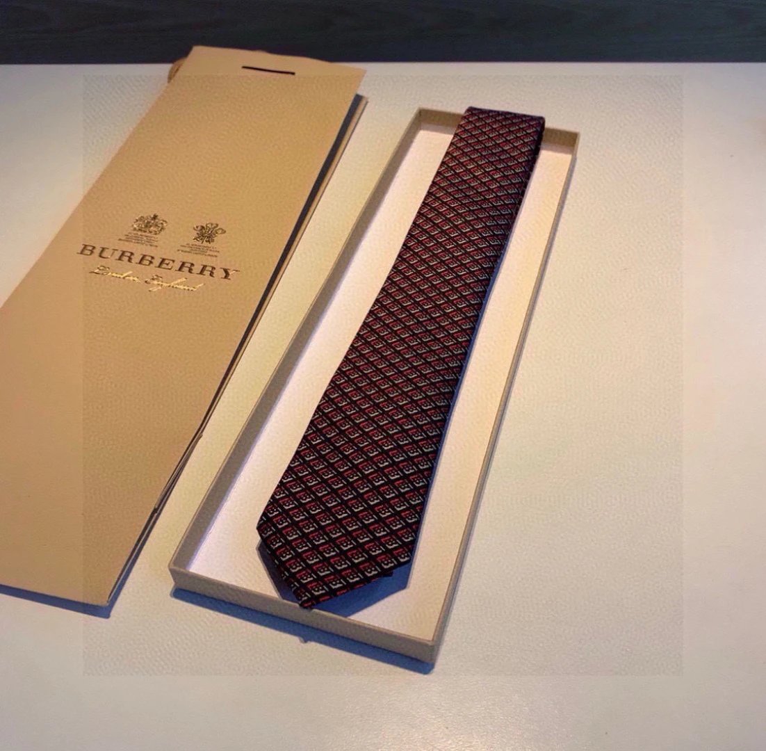 Burberry Silk Tie Ver.B — Photo 4