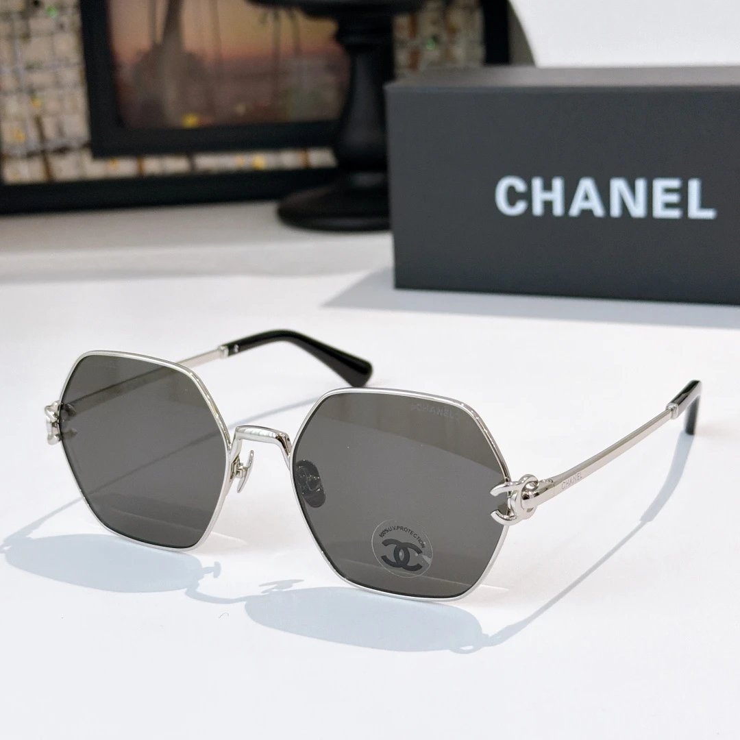Chanel CH2231 Sunglasses 54-17-140 — photo 7