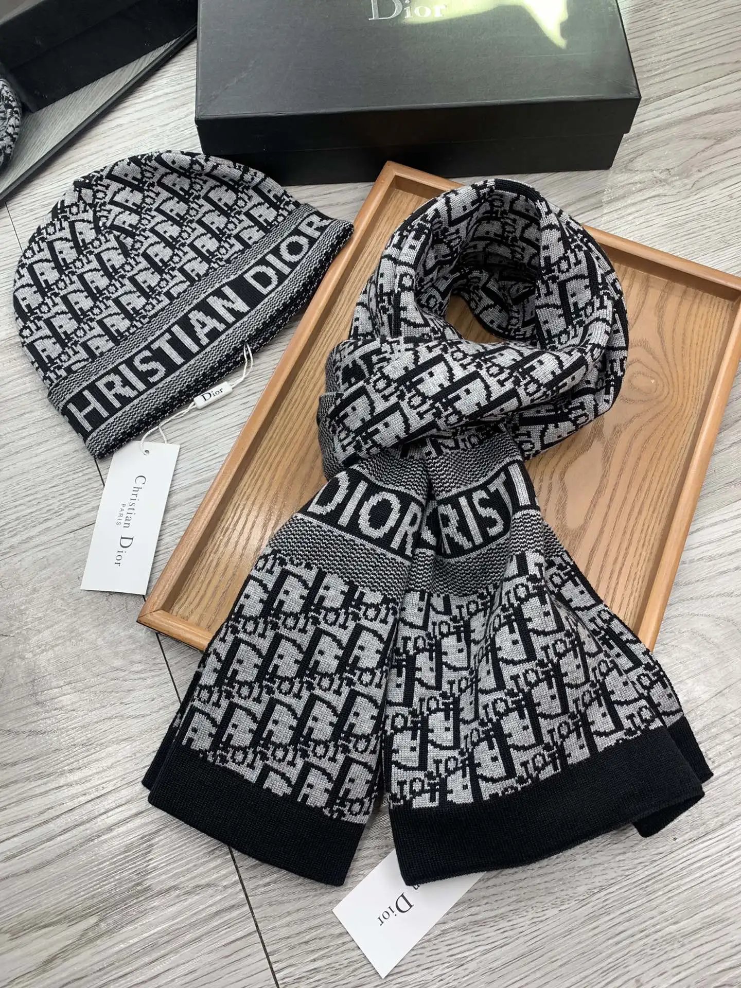 Dior Wool Rabbit Fur Scarf & Hat Set Ver.A — Photo 7