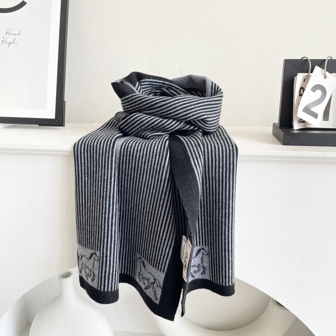 Hermes Cashmere Scarf Ver.E — Photo 8