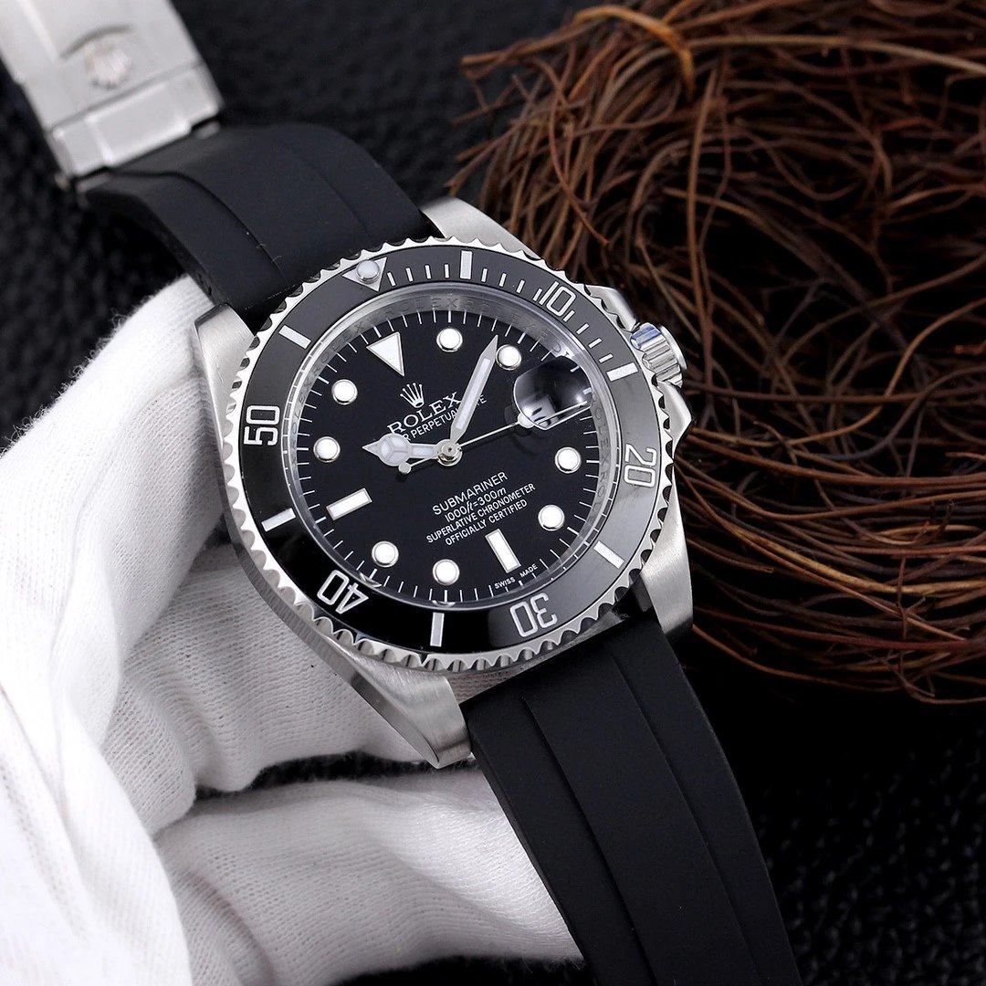 Reloj Rolex Submariner con correa de silicona
