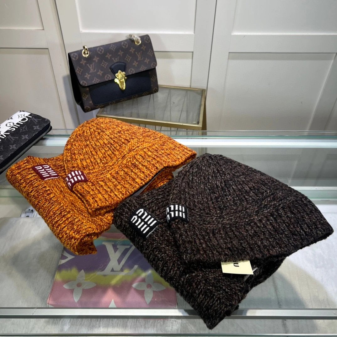 Miu Miu Scarf & Hat Set Ver.A — Photo 8