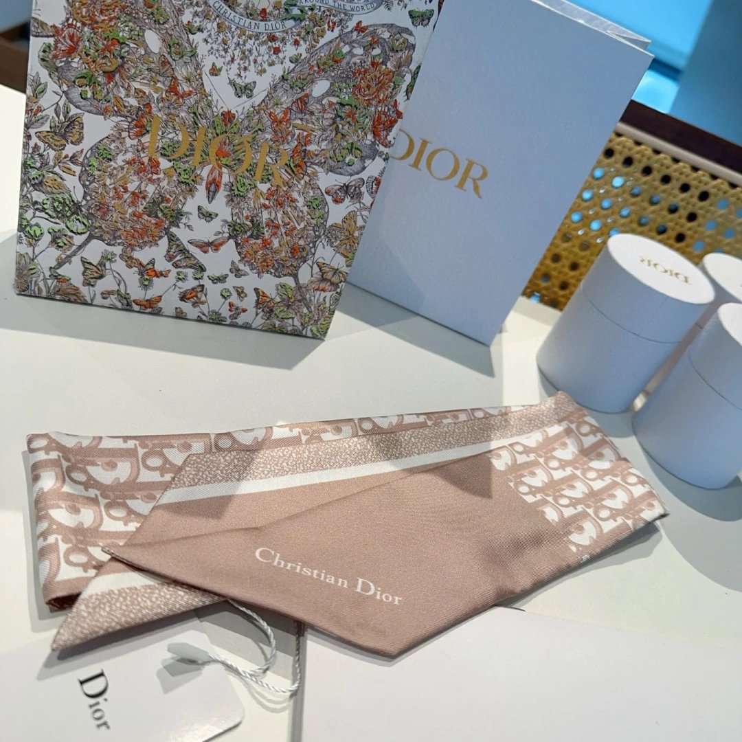 Louis Vuitton Silk Hair Ribbon Ver.D — QC