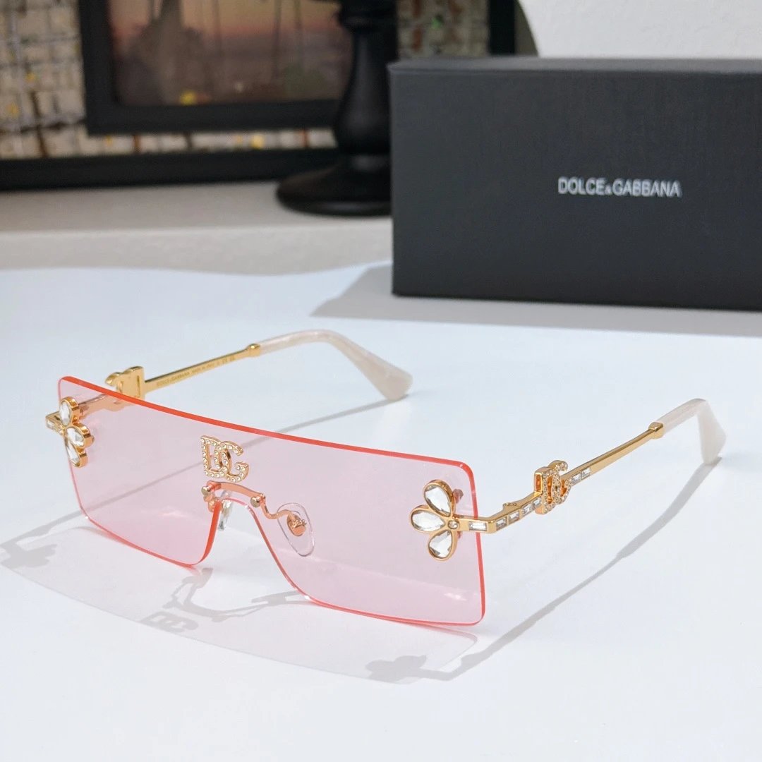 Dolce & Gabbana DG2208 Sunglasses Ver.A — Photo 3