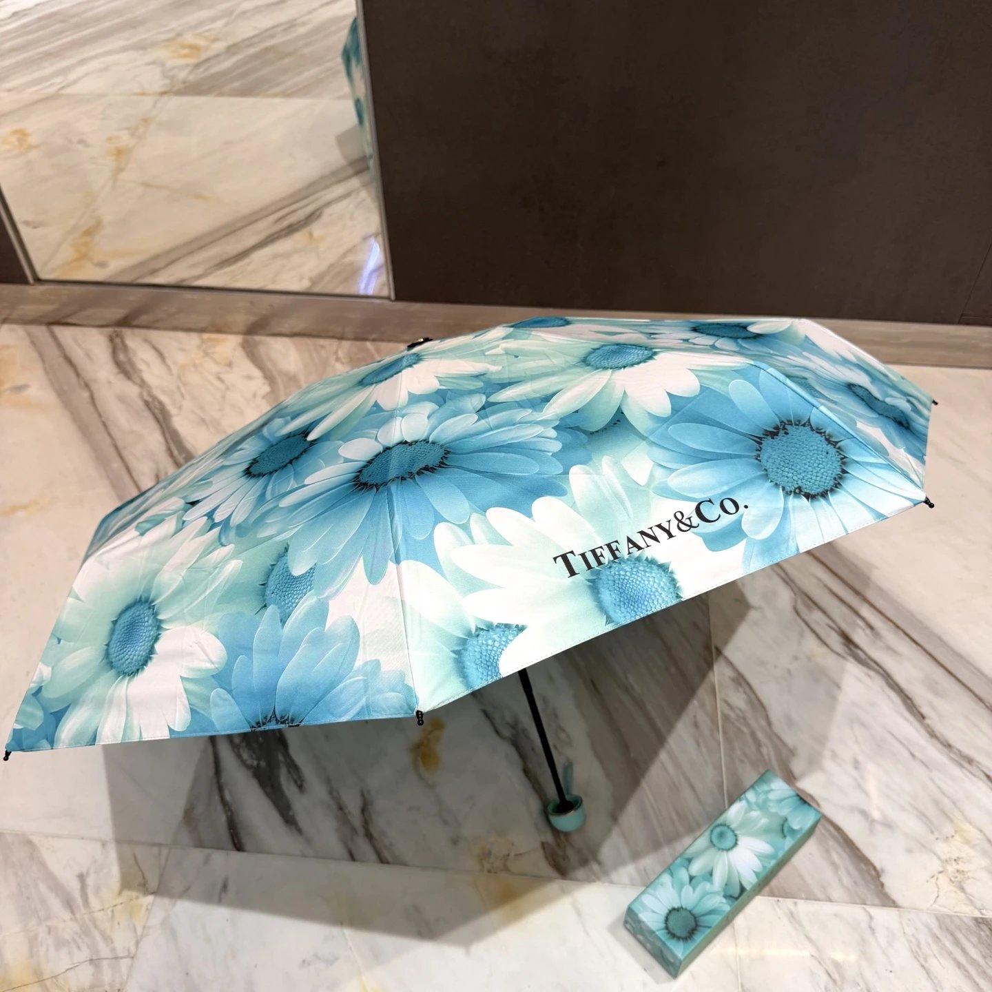 Tiffany UV Protection Folding Umbrella Ver.C — Photo 8