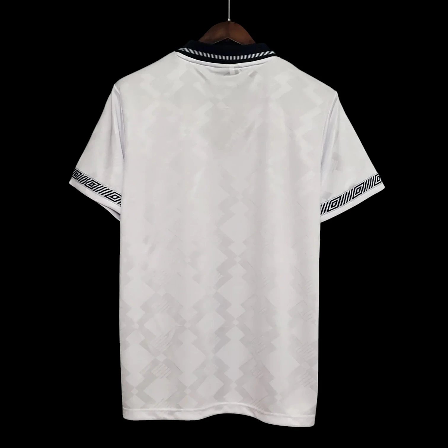 England 1990 Retro Jersey — Photo 2