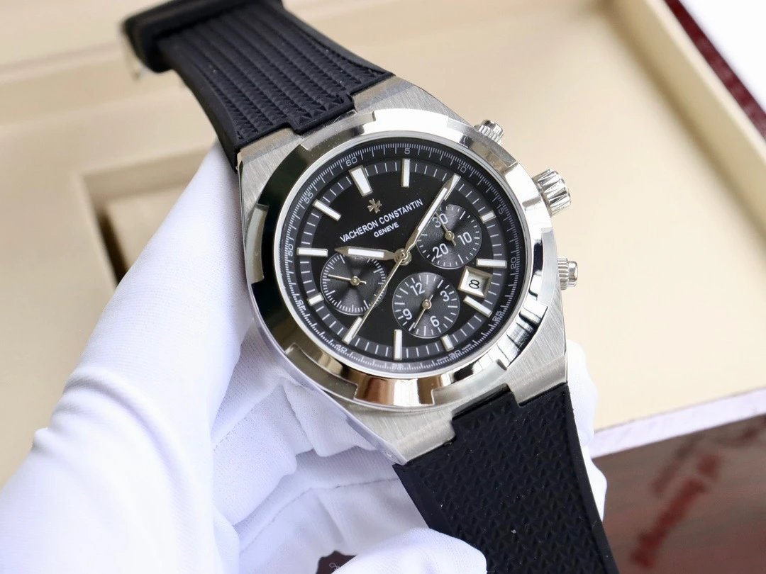 Vacheron Constantin Overseas Automatic Watch 42mm — photo 5