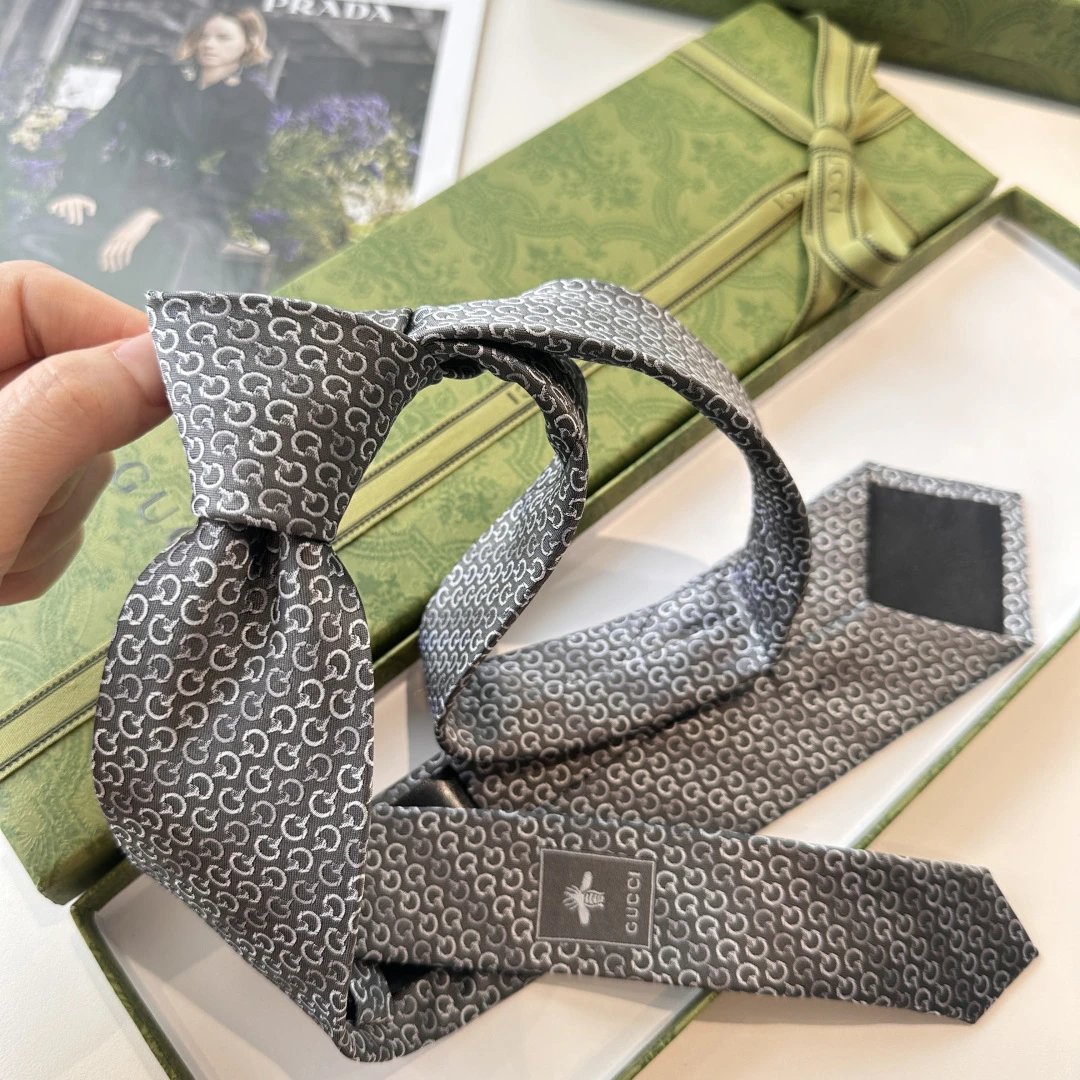 Gucci Silk Tie Ver.A — Zdjęcie 8