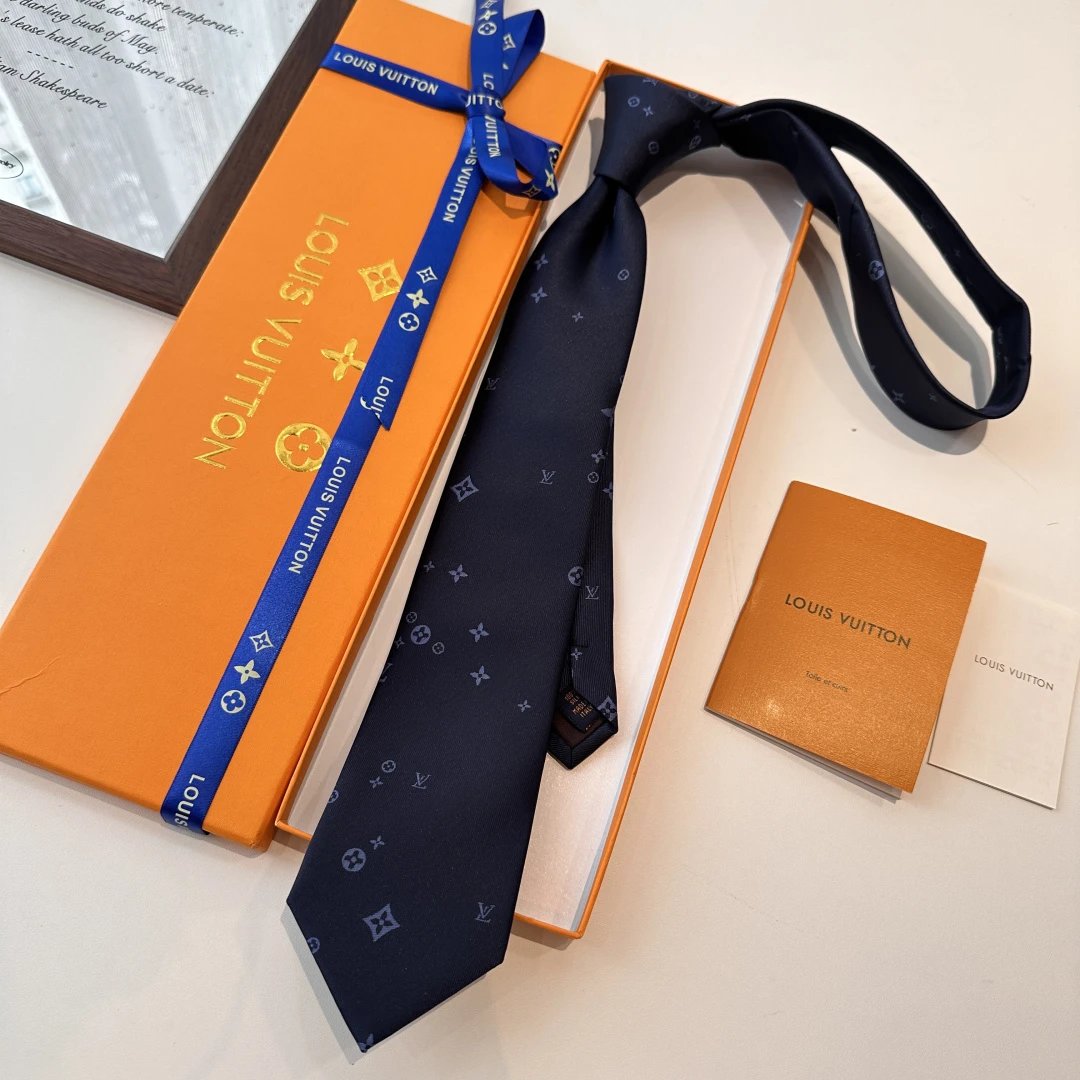 Louis Vuitton Silk Tie Ver.C — Photo 9