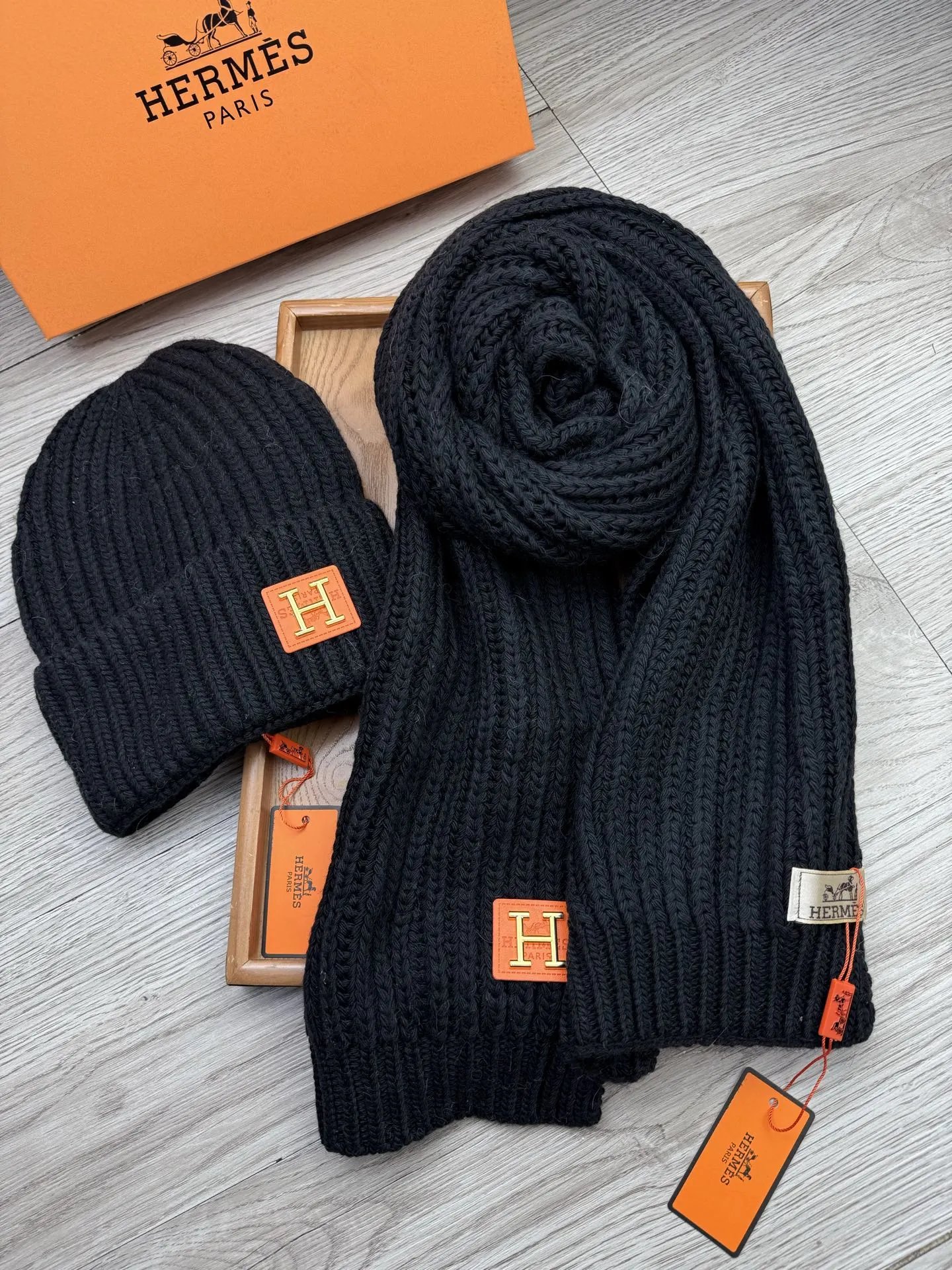 Hermes Wool Rabbit Fur Scarf & Hat Set Ver.A — Photo 6