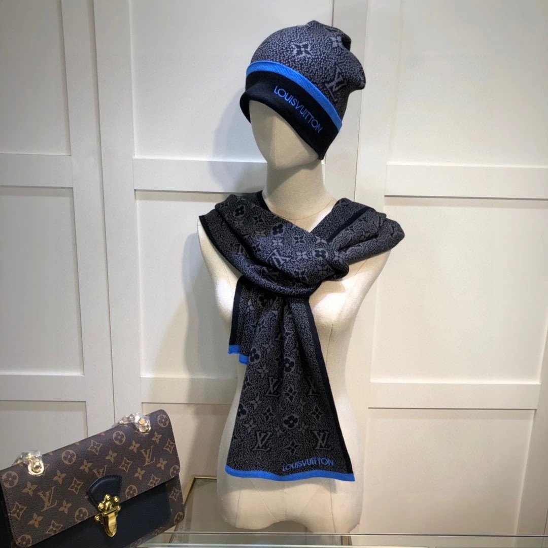 Louis Vuitton Wool Cashmere Scarf & Hat Set Ver.B — Photo 2