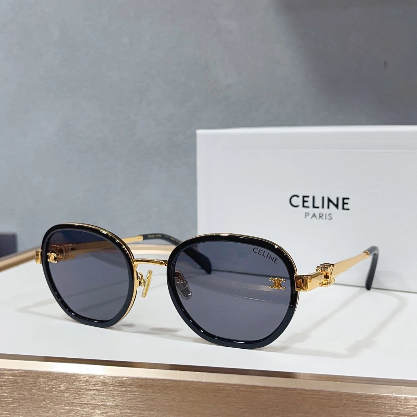 Celine CL42135U Sunglasses 55-22-145 — photo 5