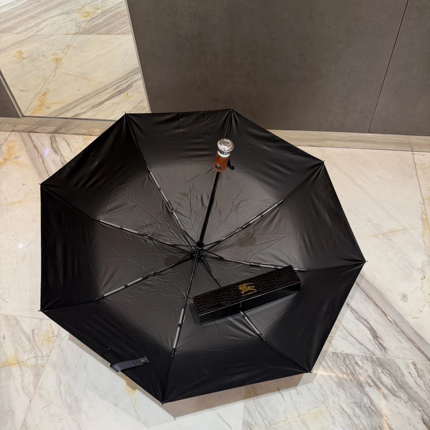 Burberry UV Protection Folding Umbrella Ver.A — Photo 7